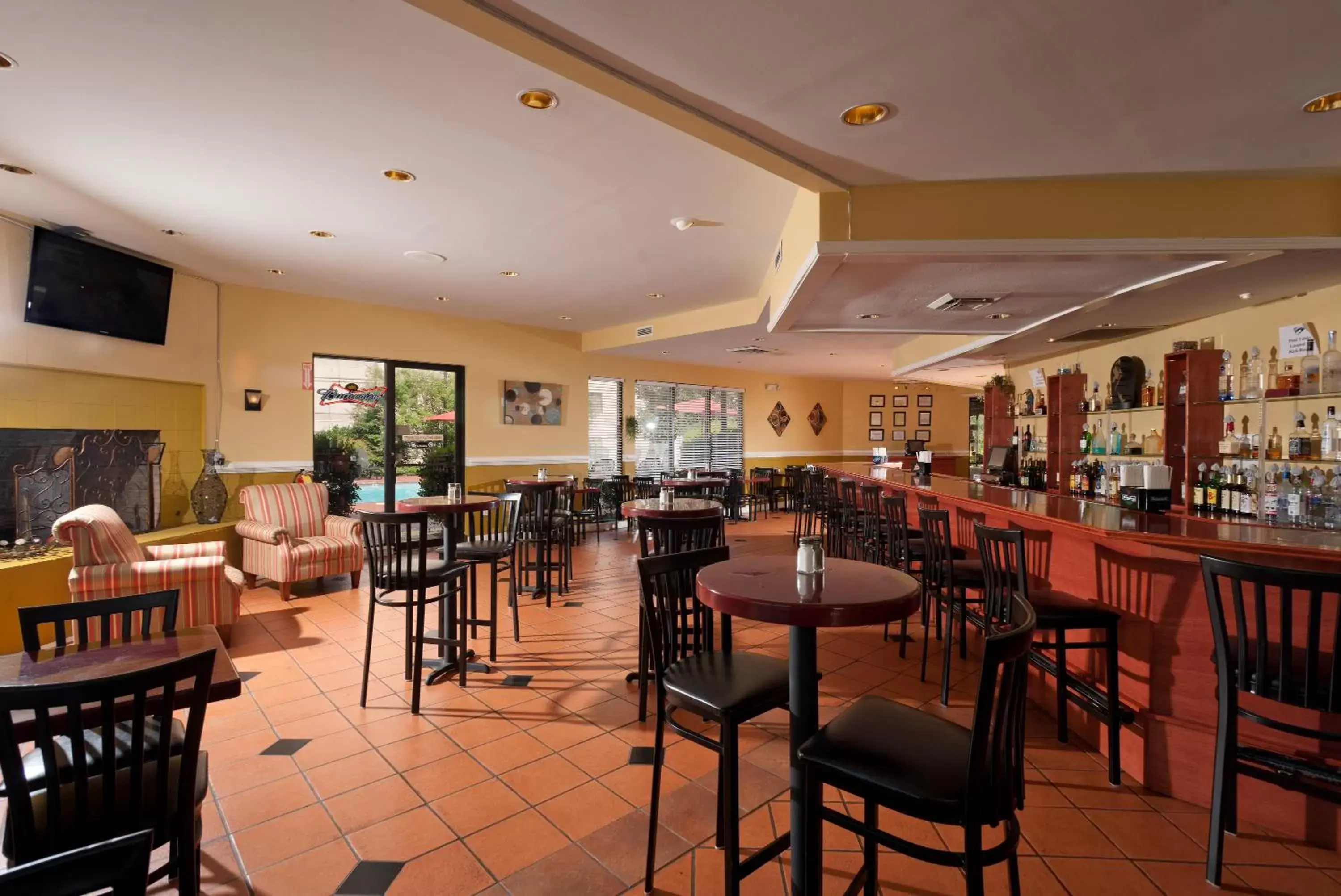 Restaurant/Places to Eat in Country Inn & Suites by Radisson, Atlanta Airport South, GA