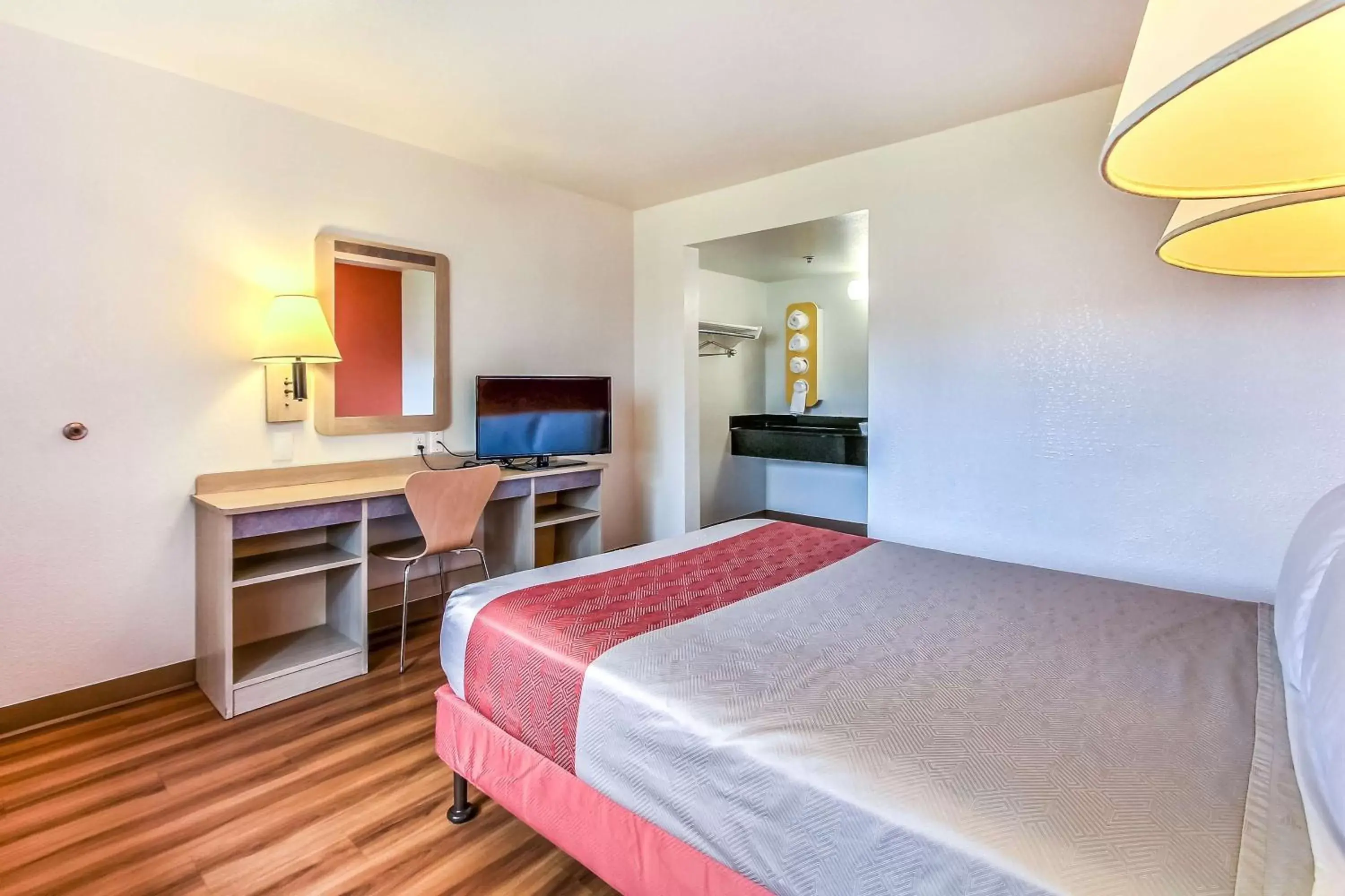 Bathroom, Bed in Motel 6-Salinas, CA - North Monterey Area