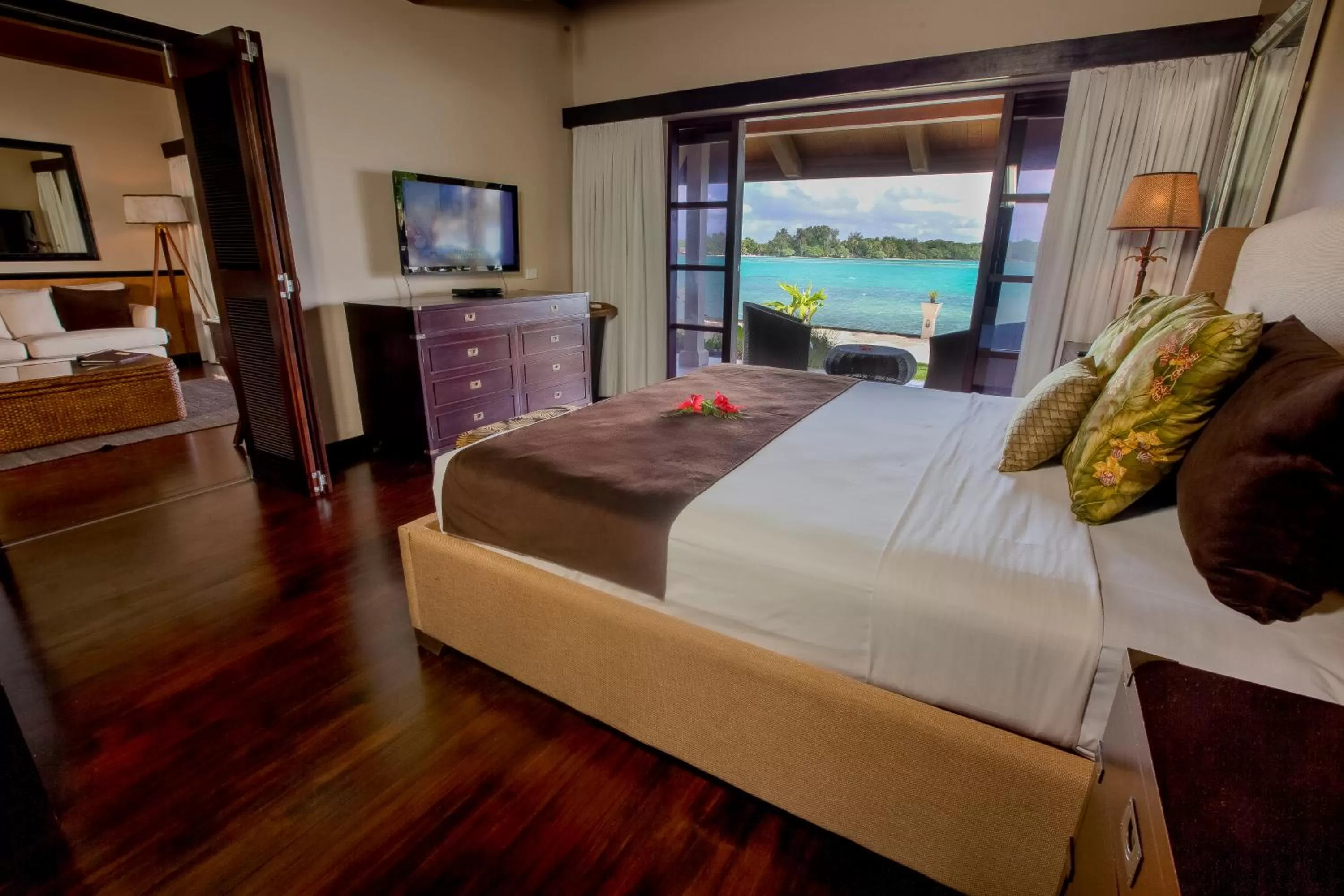 Bedroom, Bed in Warwick Le Lagon Resort & Spa, Vanuatu