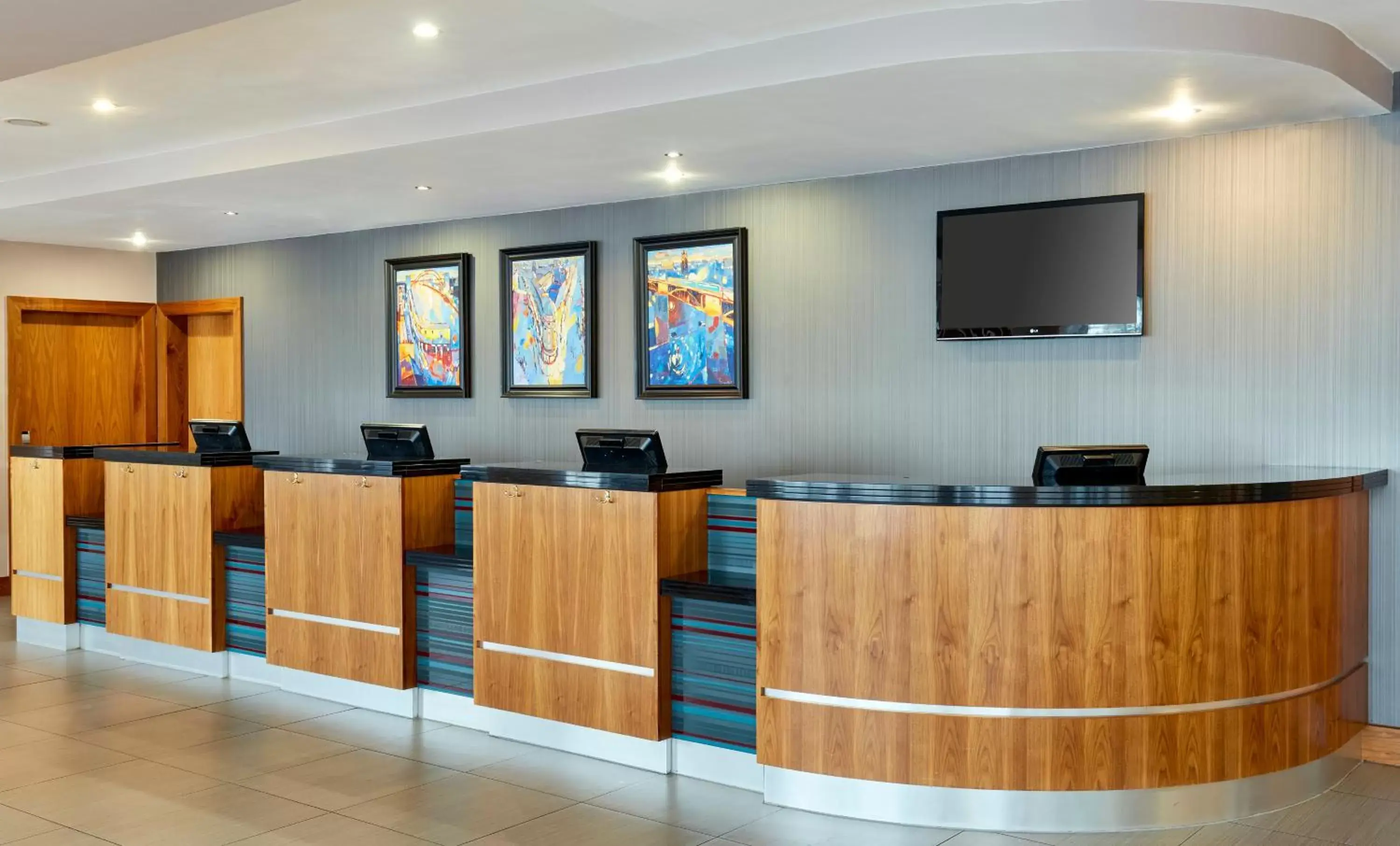 Lobby or reception, Lobby/Reception in Leonardo Hotel Newcastle Quayside - Formerly Jurys Inn