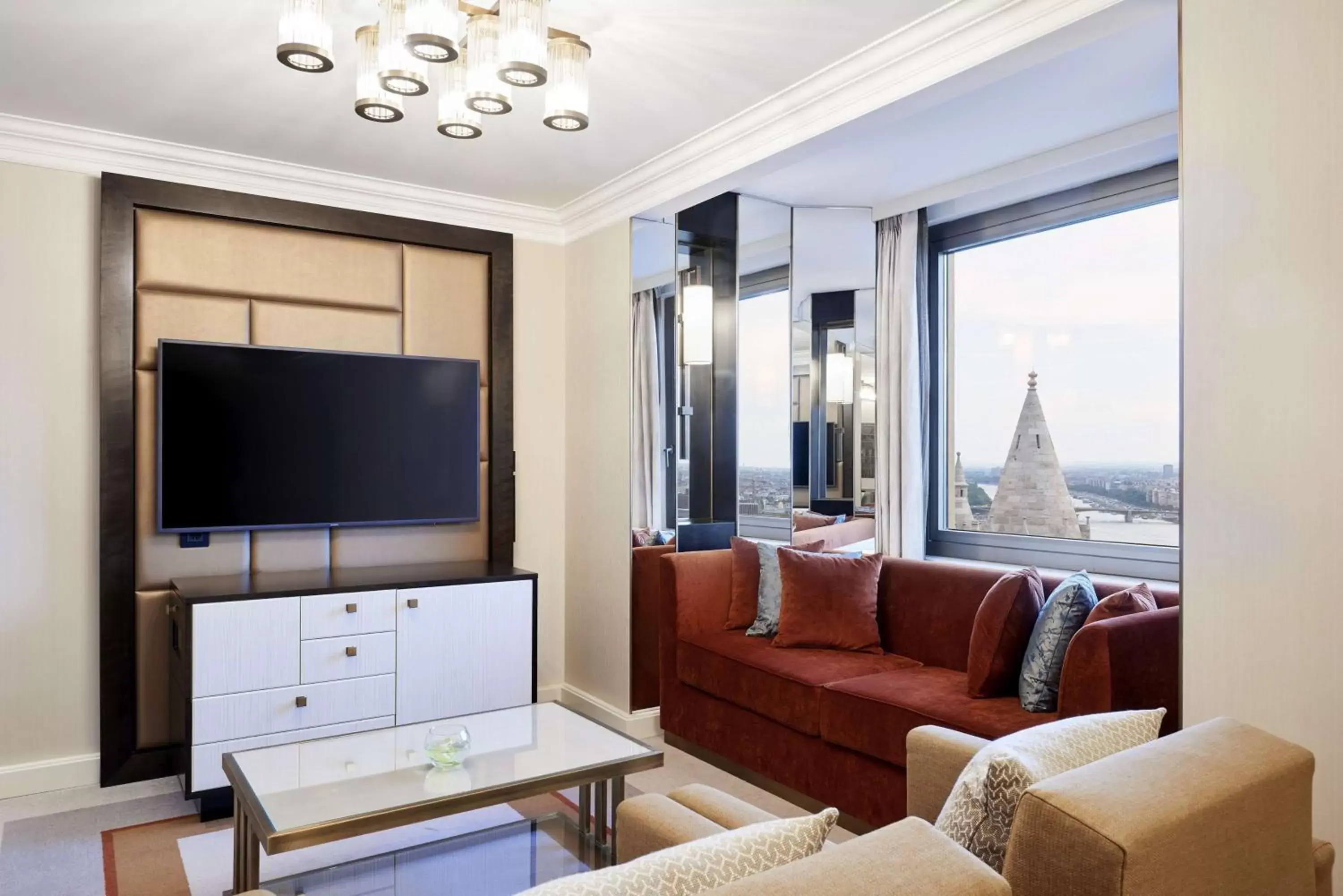 Living room, Seating Area in Hilton Budapest