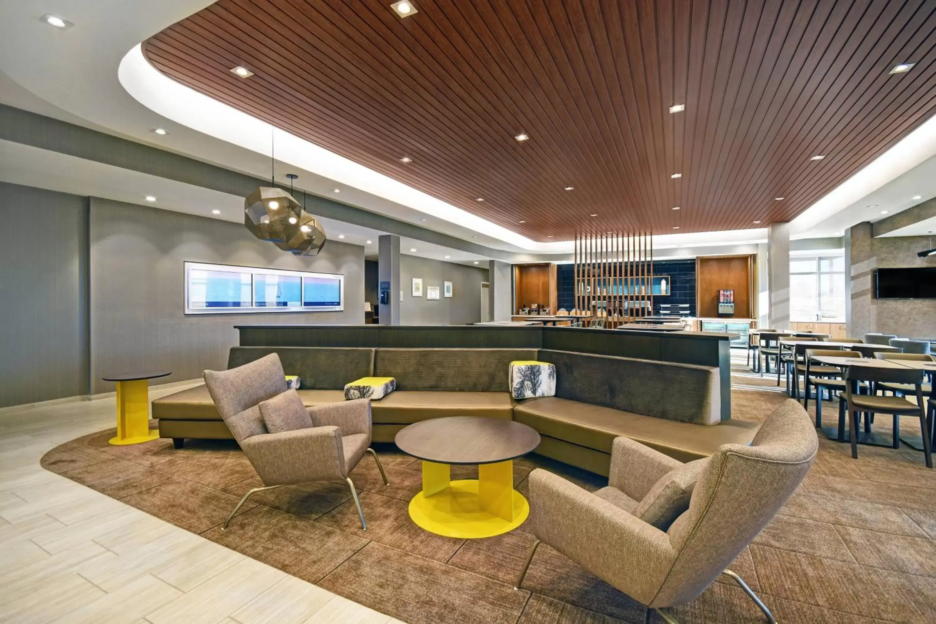 Lobby or reception, Lounge/Bar in SpringHill Suites by Marriott St. Paul Arden Hills