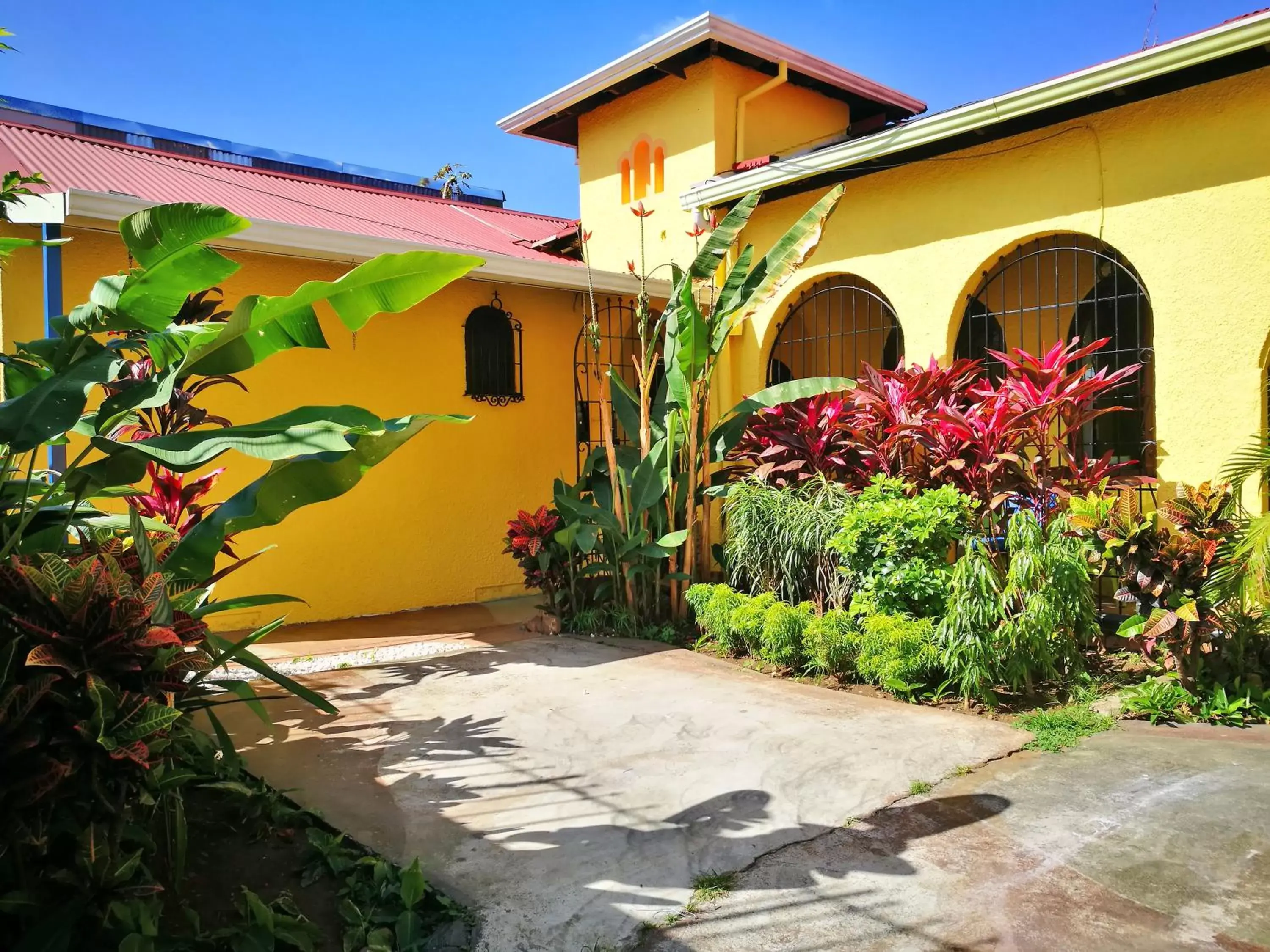 Facade/entrance, Property Building in Hotel Casa 69