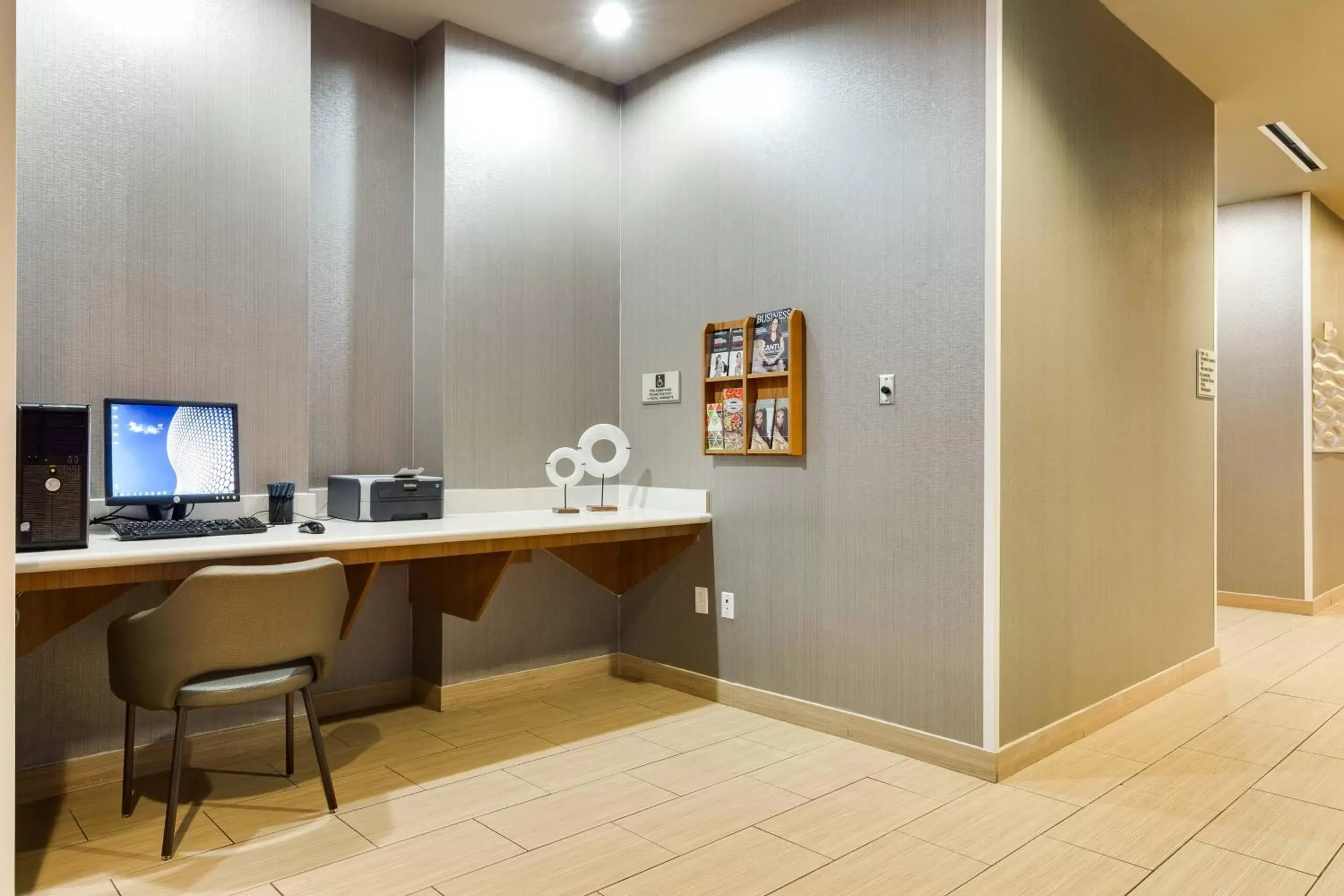 Business facilities in SpringHill Suites McAllen