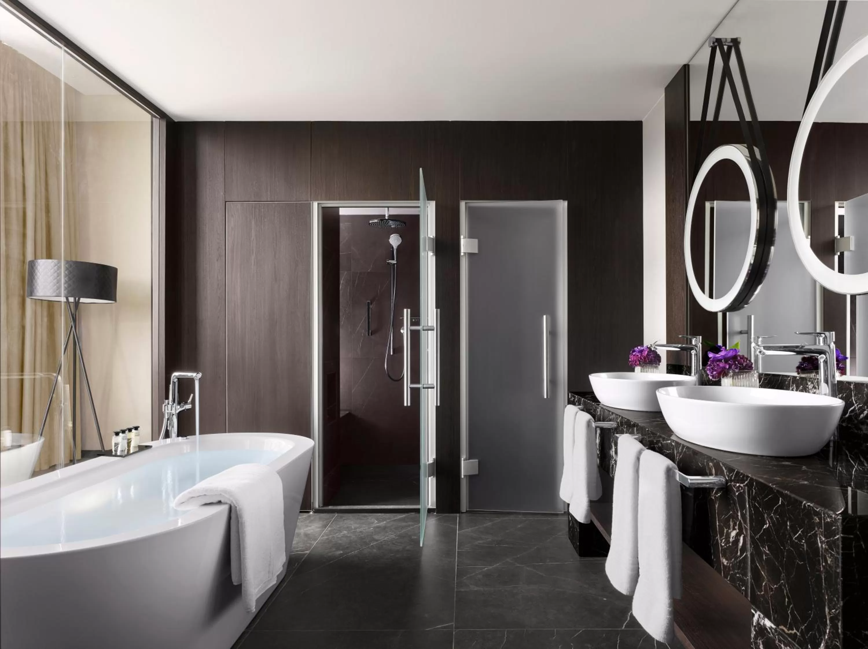 Photo of the whole room in InterContinental - Ljubljana by IHG