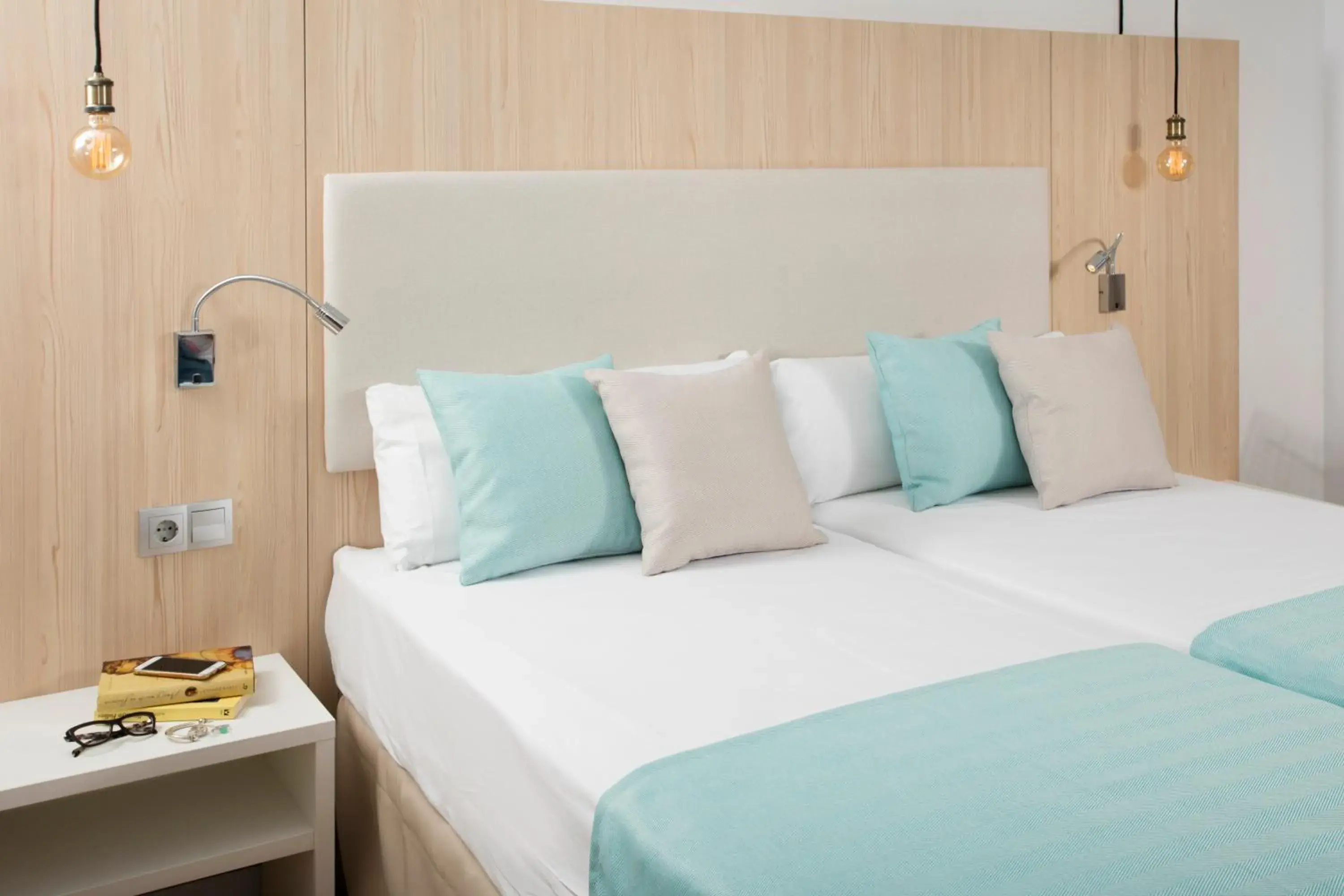 Bedroom, Bed in Hotel Monterrey Roses by Pierre & Vacances