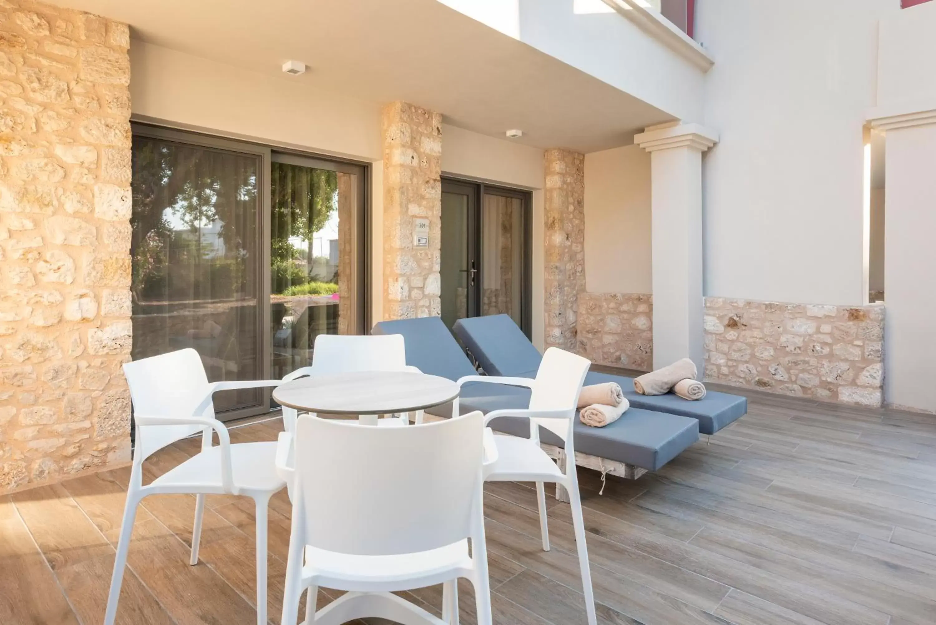 Balcony/Terrace in Apollon Hotel