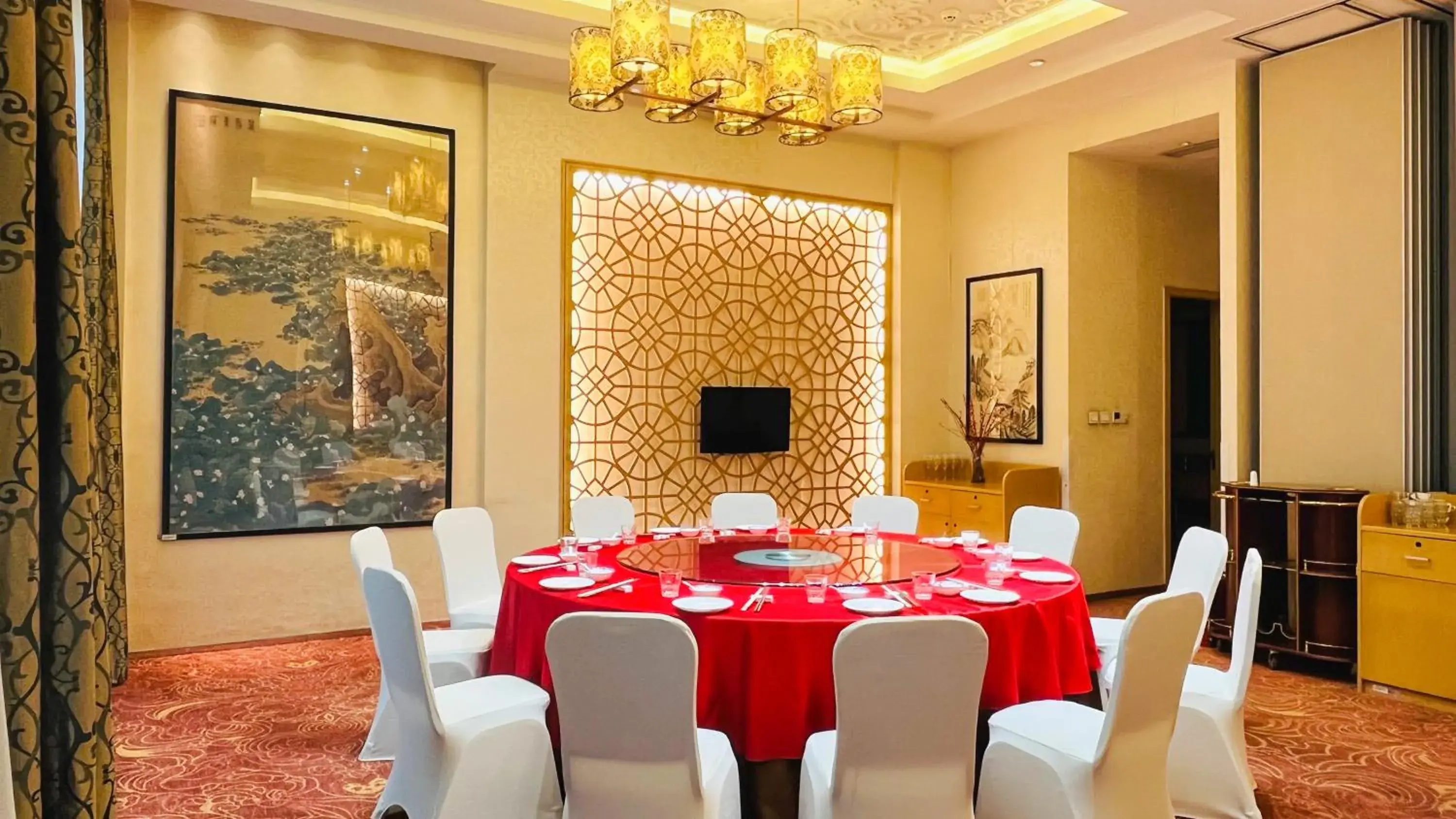 Restaurant/places to eat in Holiday Inn Beijing Shijingshan Parkview, an IHG Hotel