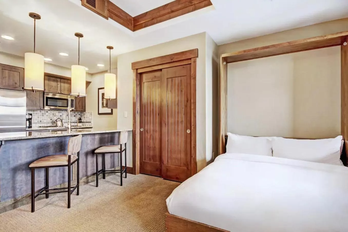 Photo of the whole room, Bed in One Ski Hill, A RockResort