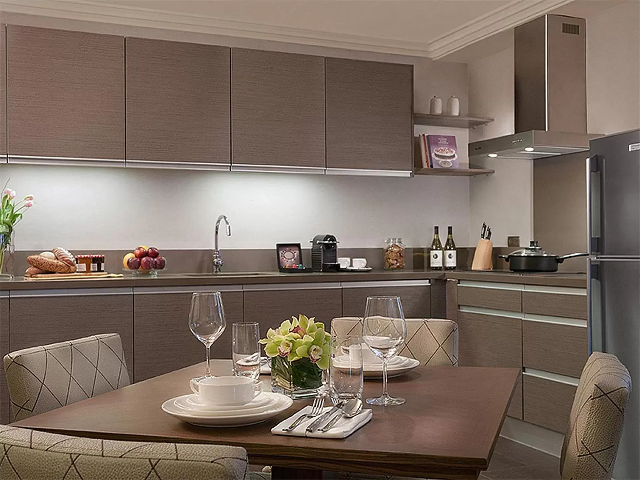 Kitchen or kitchenette, Restaurant/Places to Eat in Discovery Primea