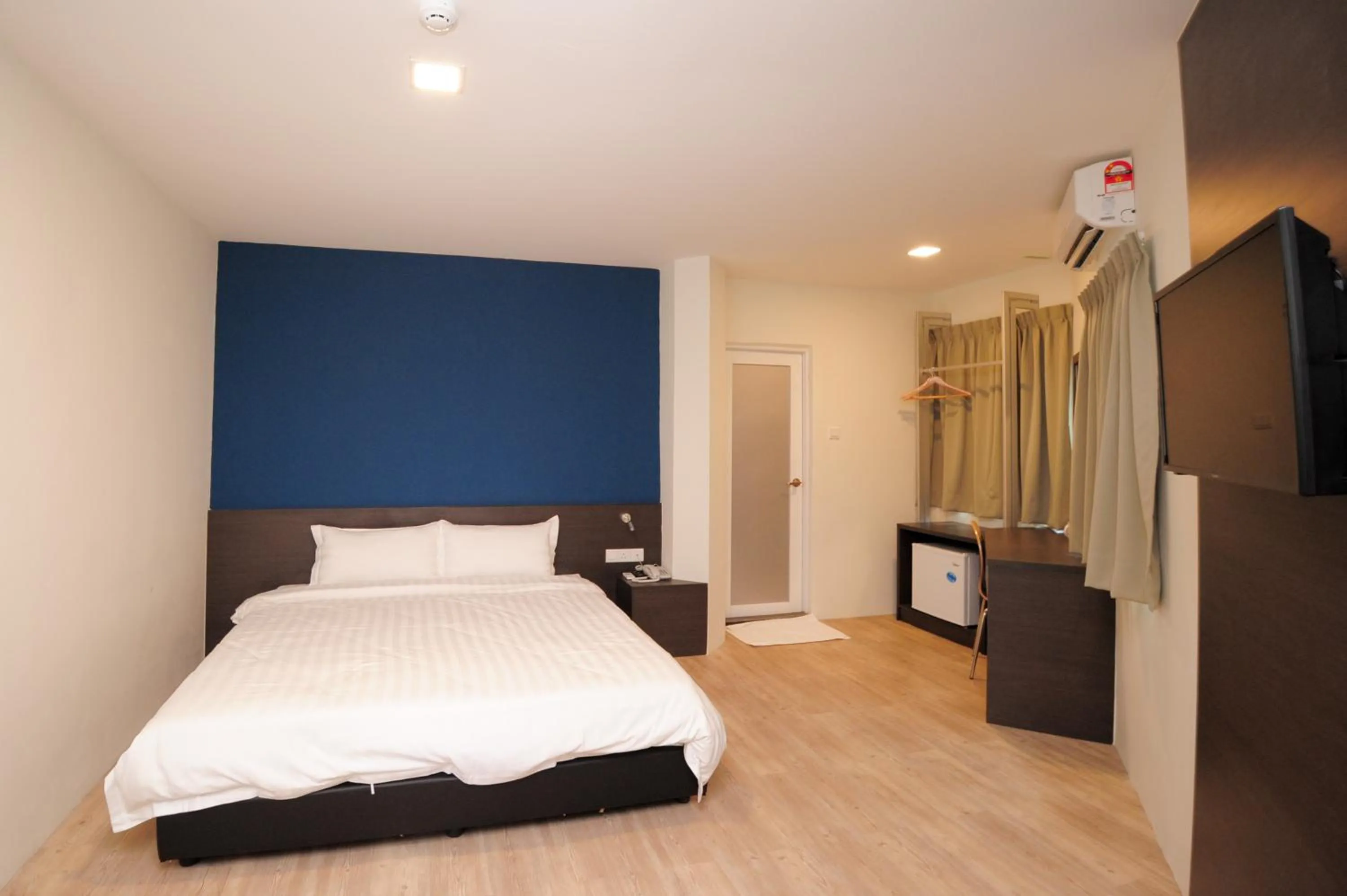 Photo of the whole room, Bed in Hotel Mezzo