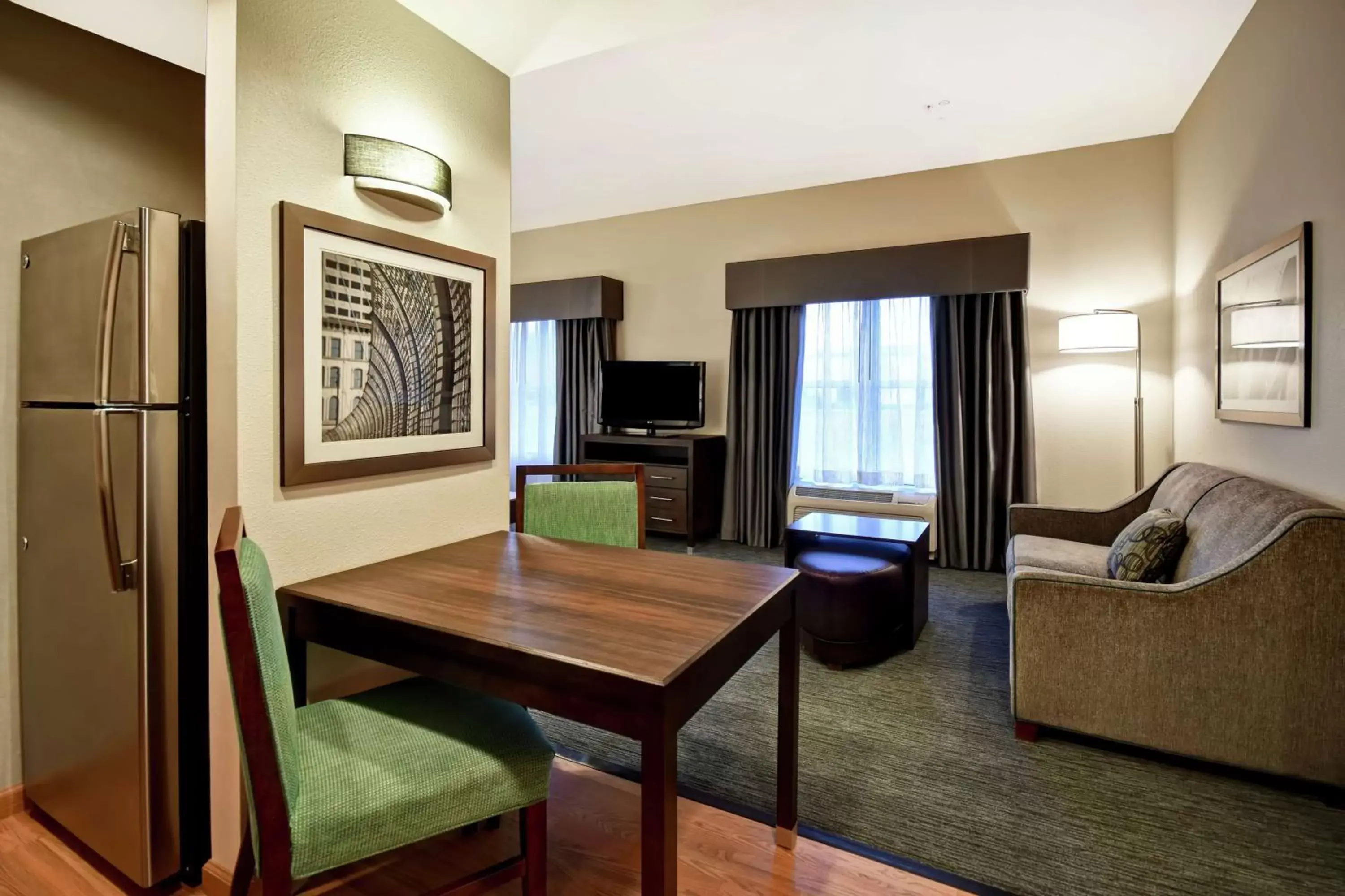 Living room, Seating Area in Homewood Suites by Hilton Cincinnati-Milford