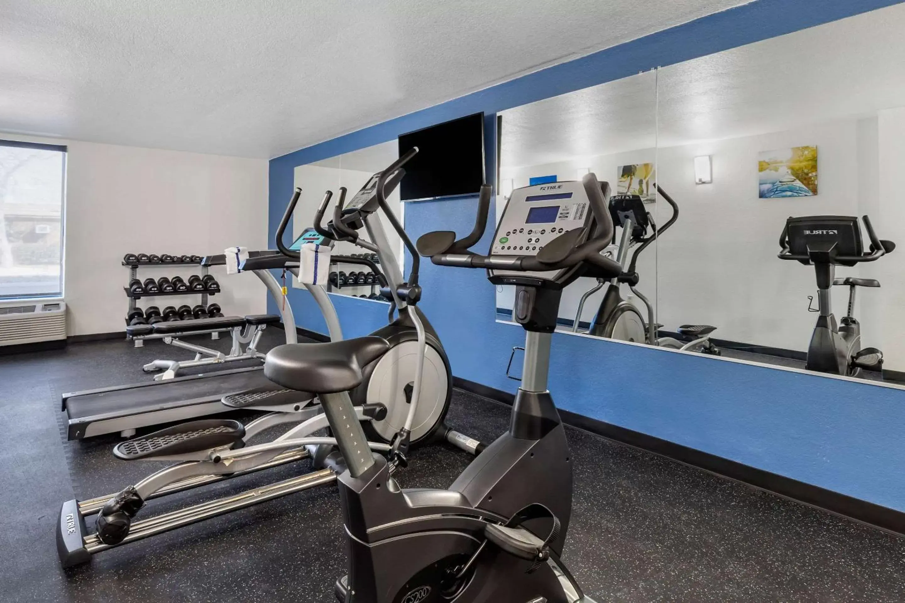 Fitness centre/facilities, Fitness Center/Facilities in Comfort Inn University Wilmington