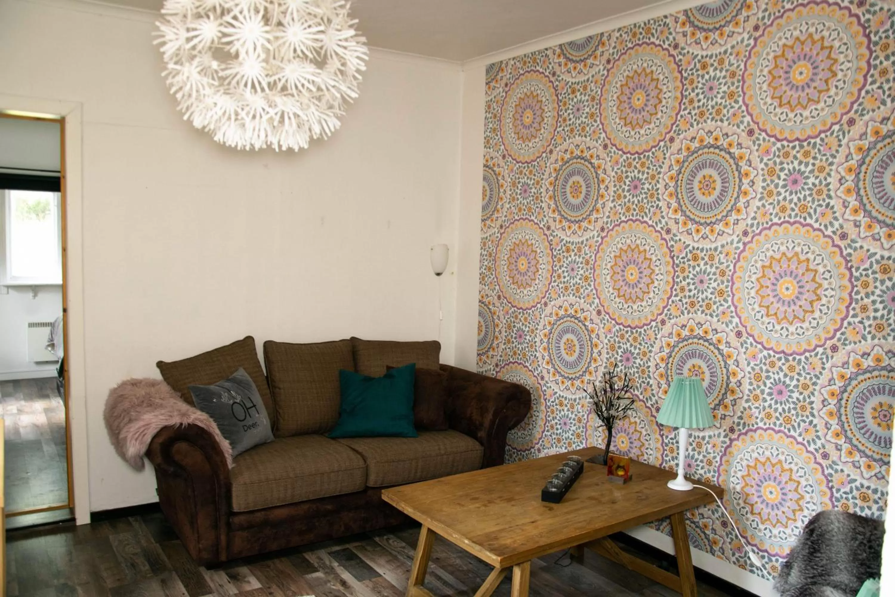 Living room in Husky Lodge Hostel