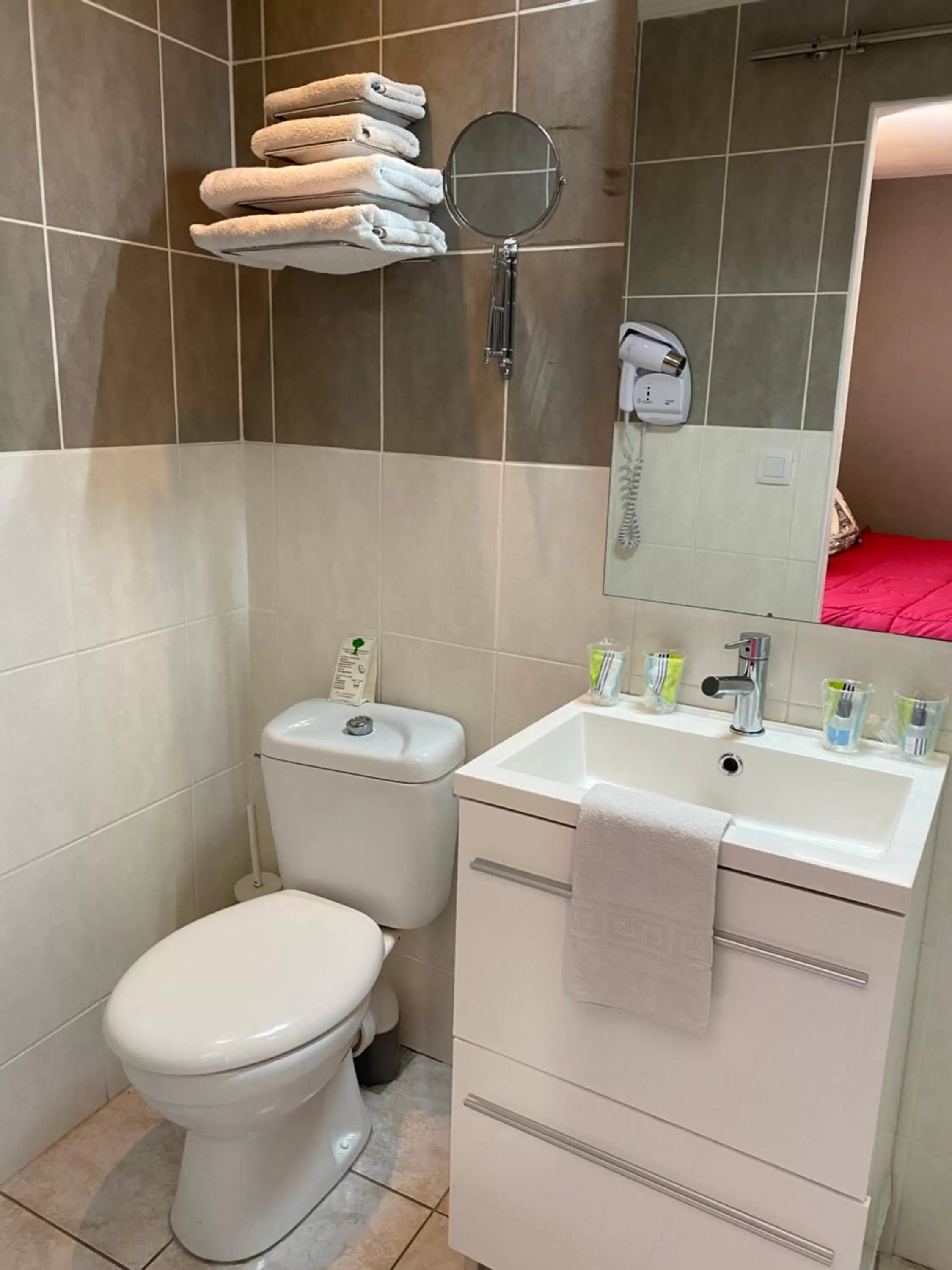 LOGIS Hôtel La Chaumière