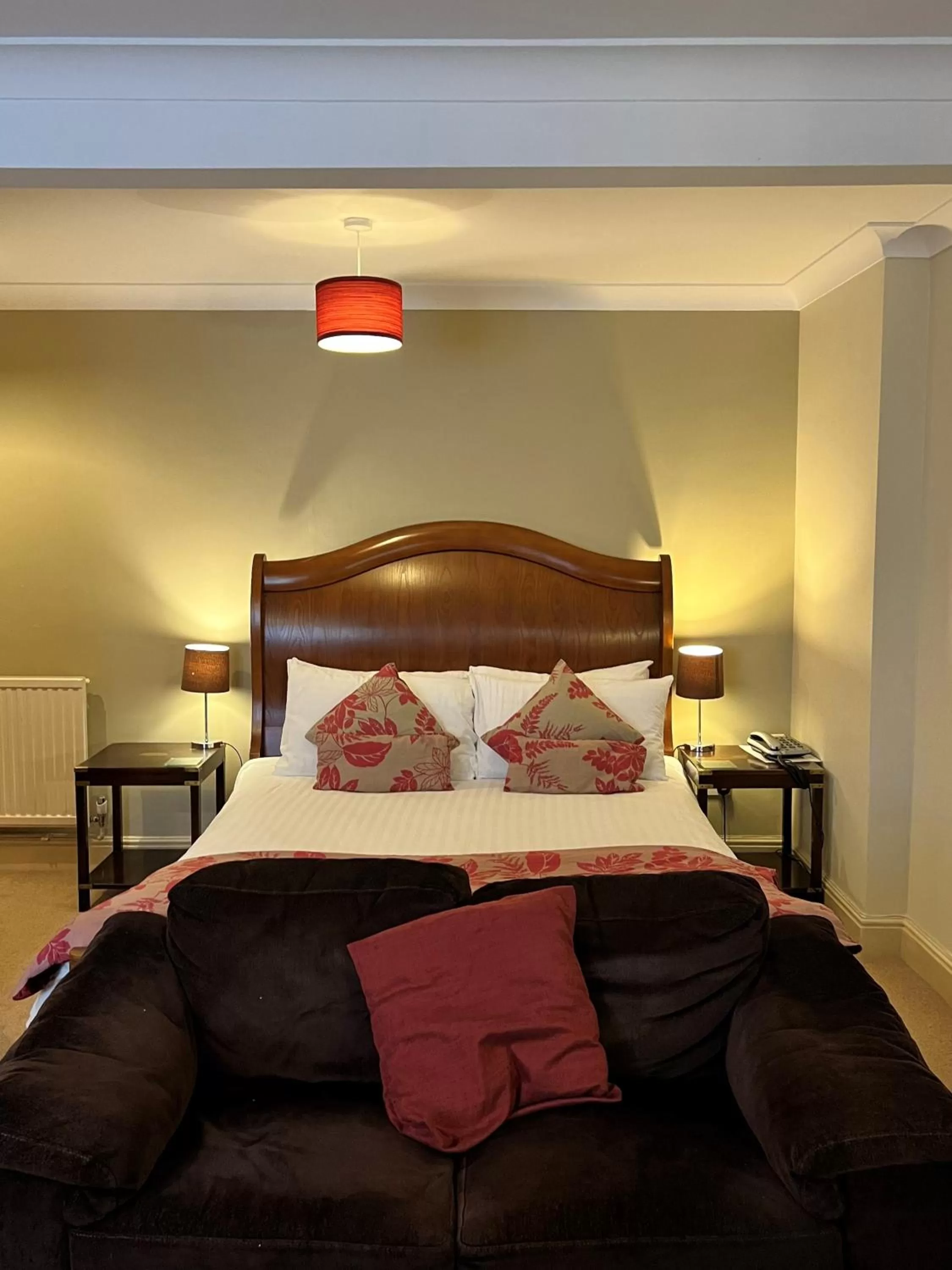 Photo of the whole room in The Kings Arms Inn