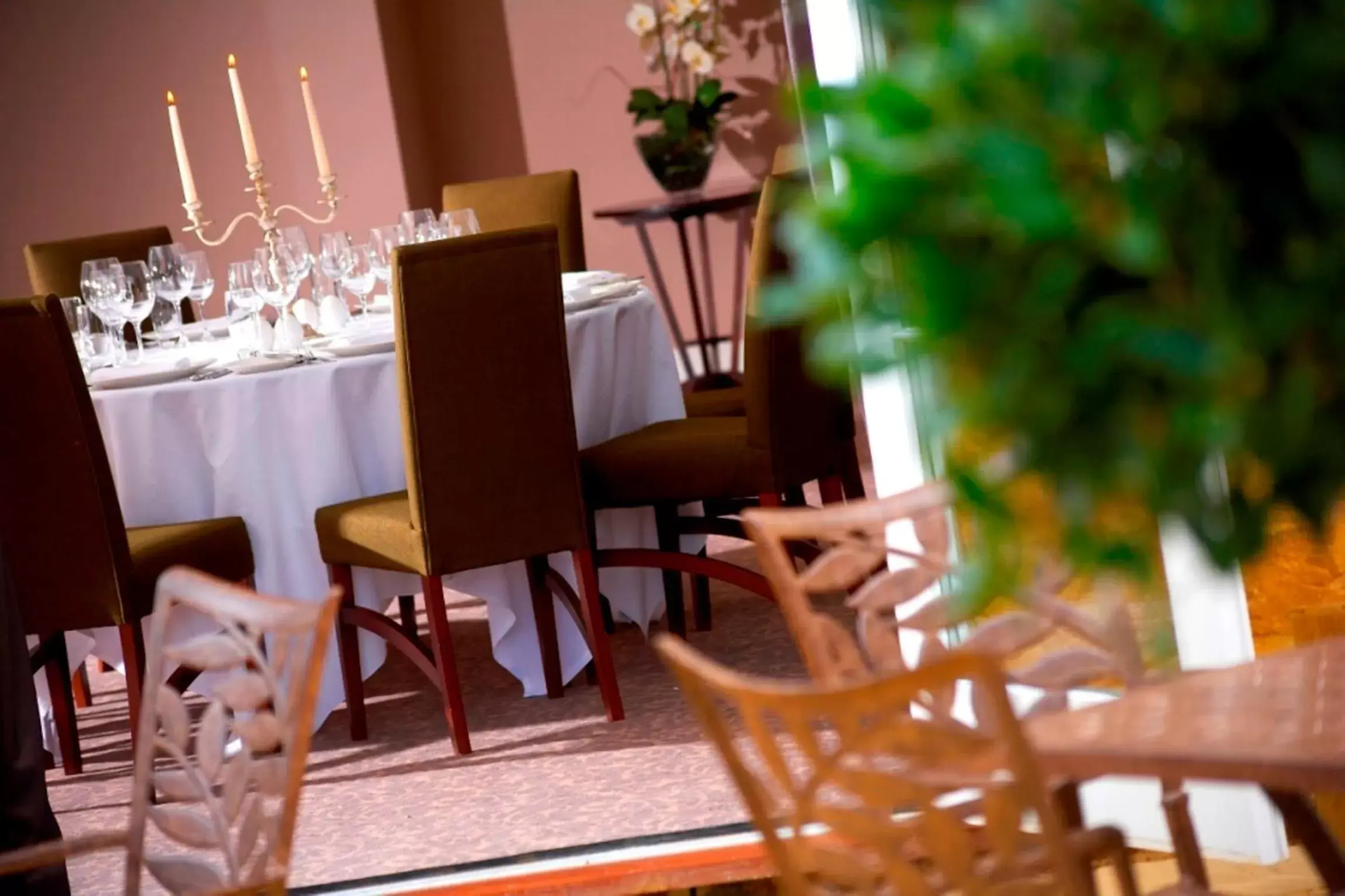 Banquet/Function facilities, Restaurant/Places to Eat in Banbury Wroxton House Hotel
