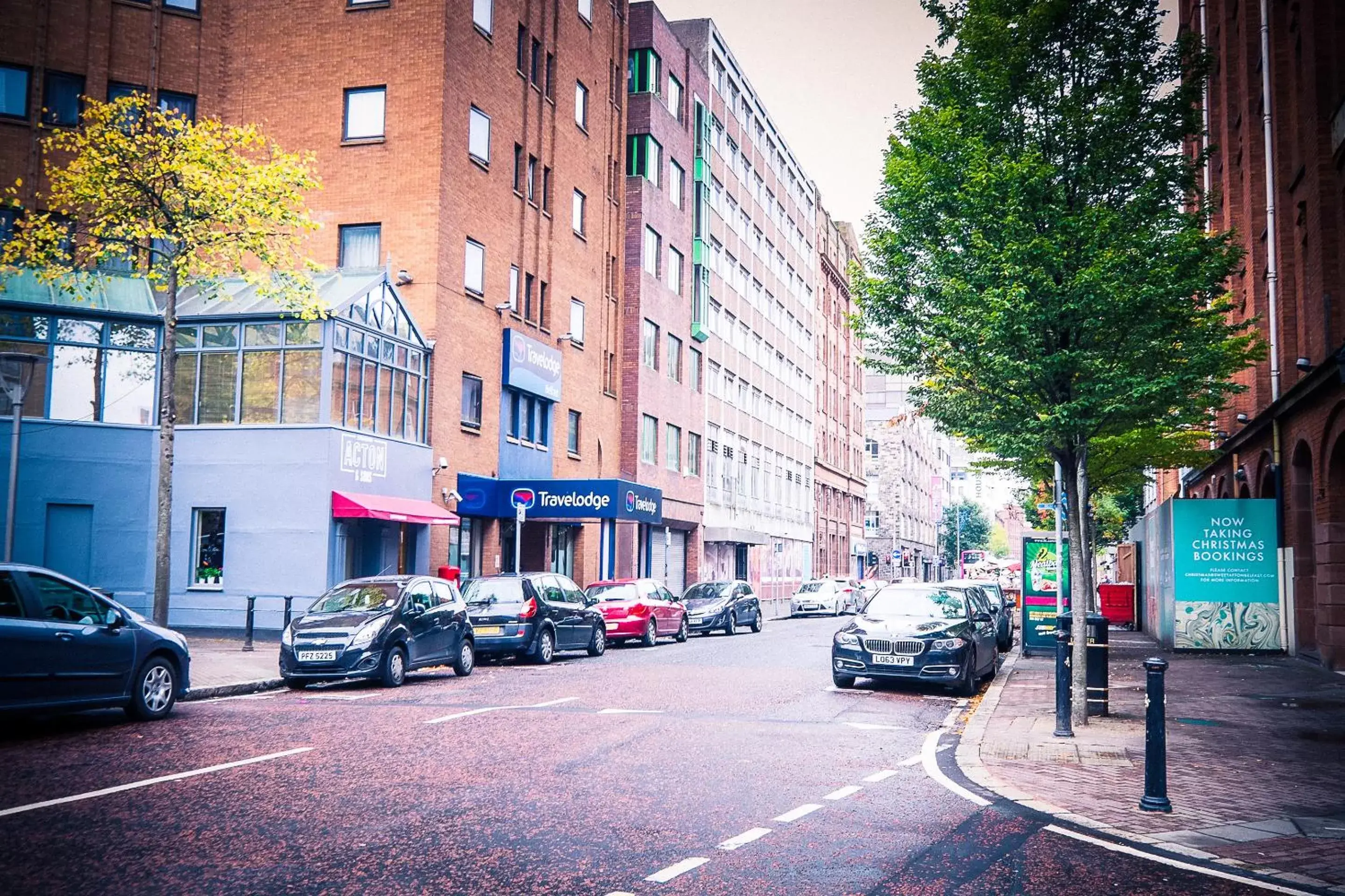 Neighbourhood in Travelodge Belfast