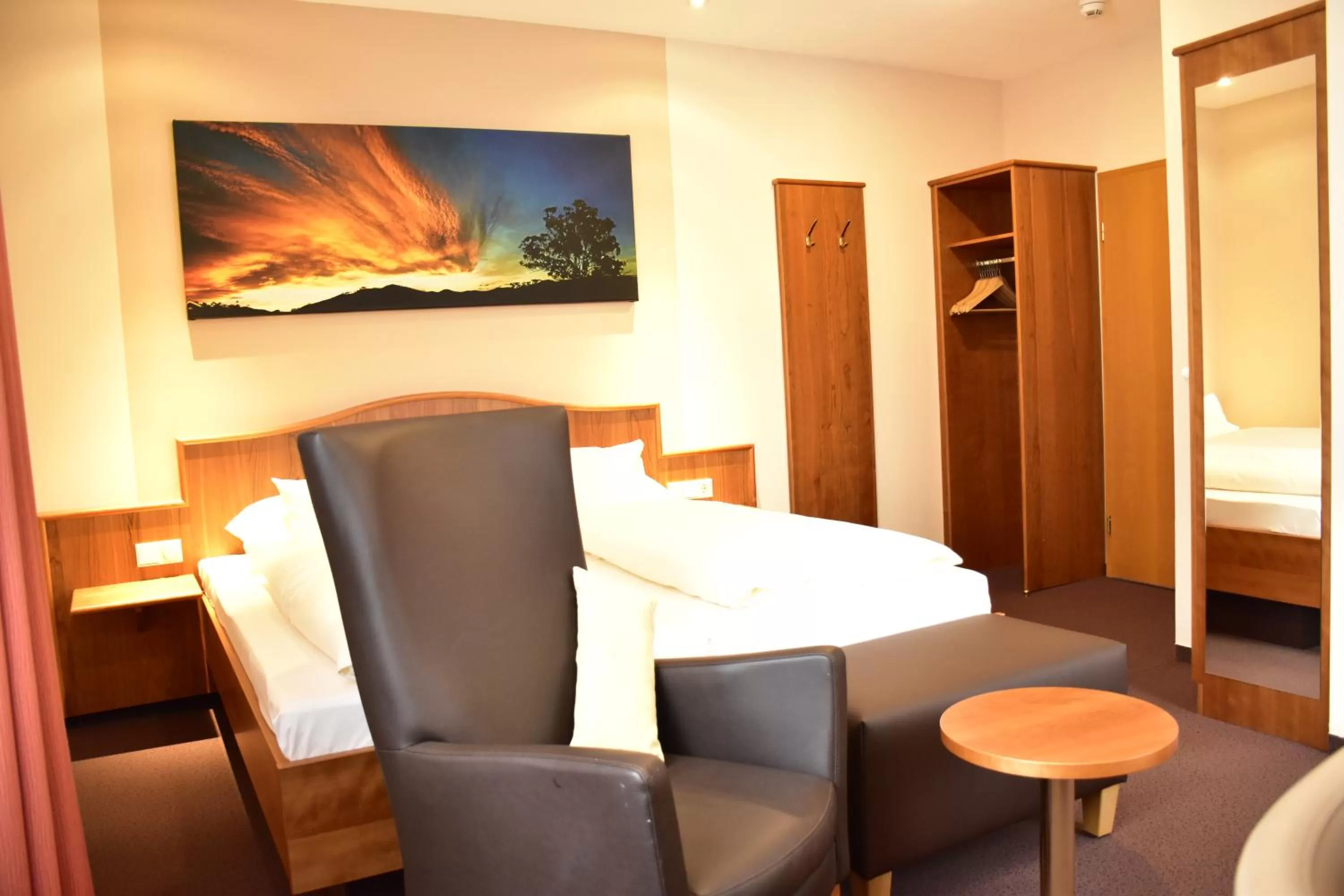 Comfort Double Room with River view - Category 1 in Hotel Straubs Schöne Aussicht