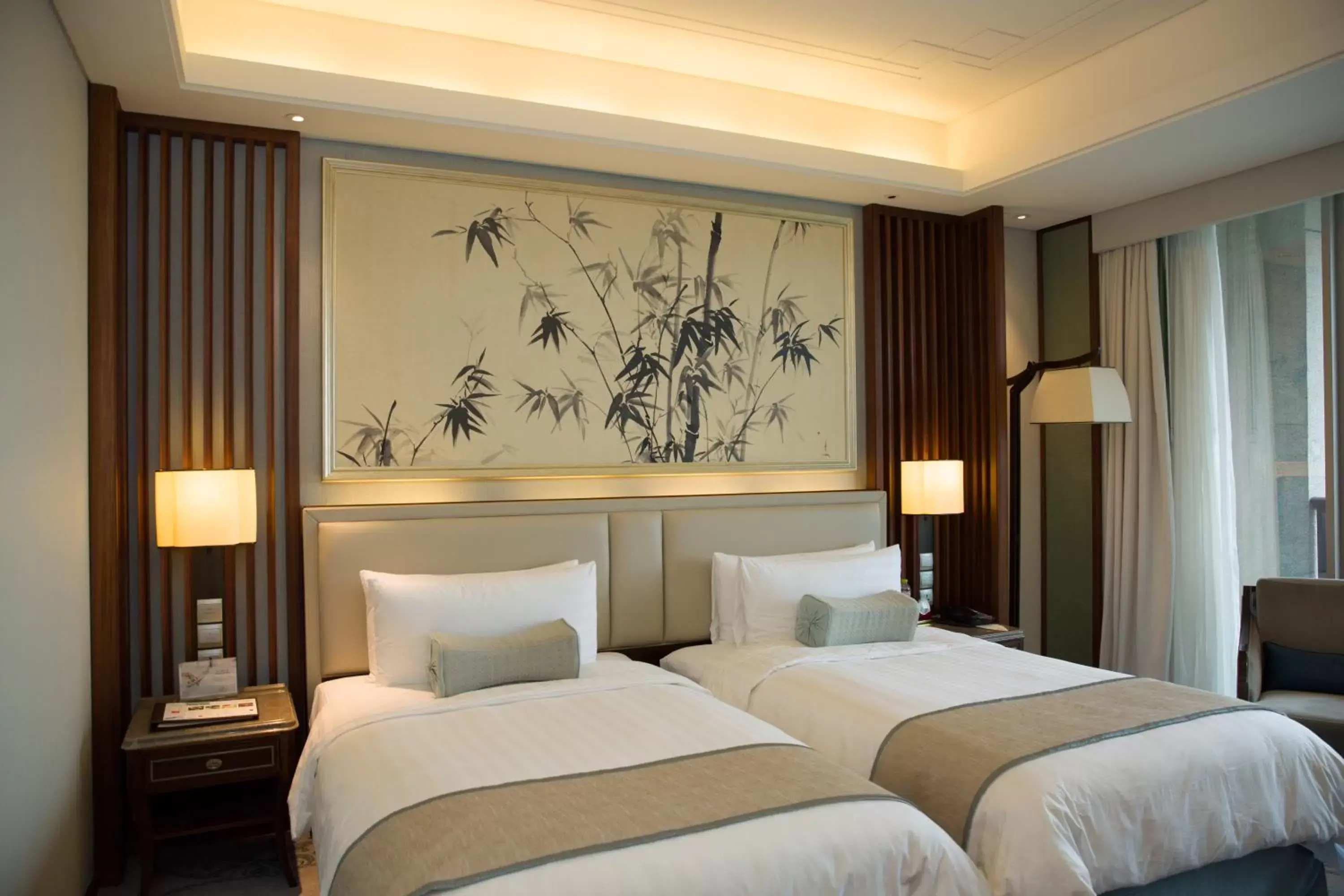 Bed in Shangri-La Qufu Bed in Shangri-La Qufu
