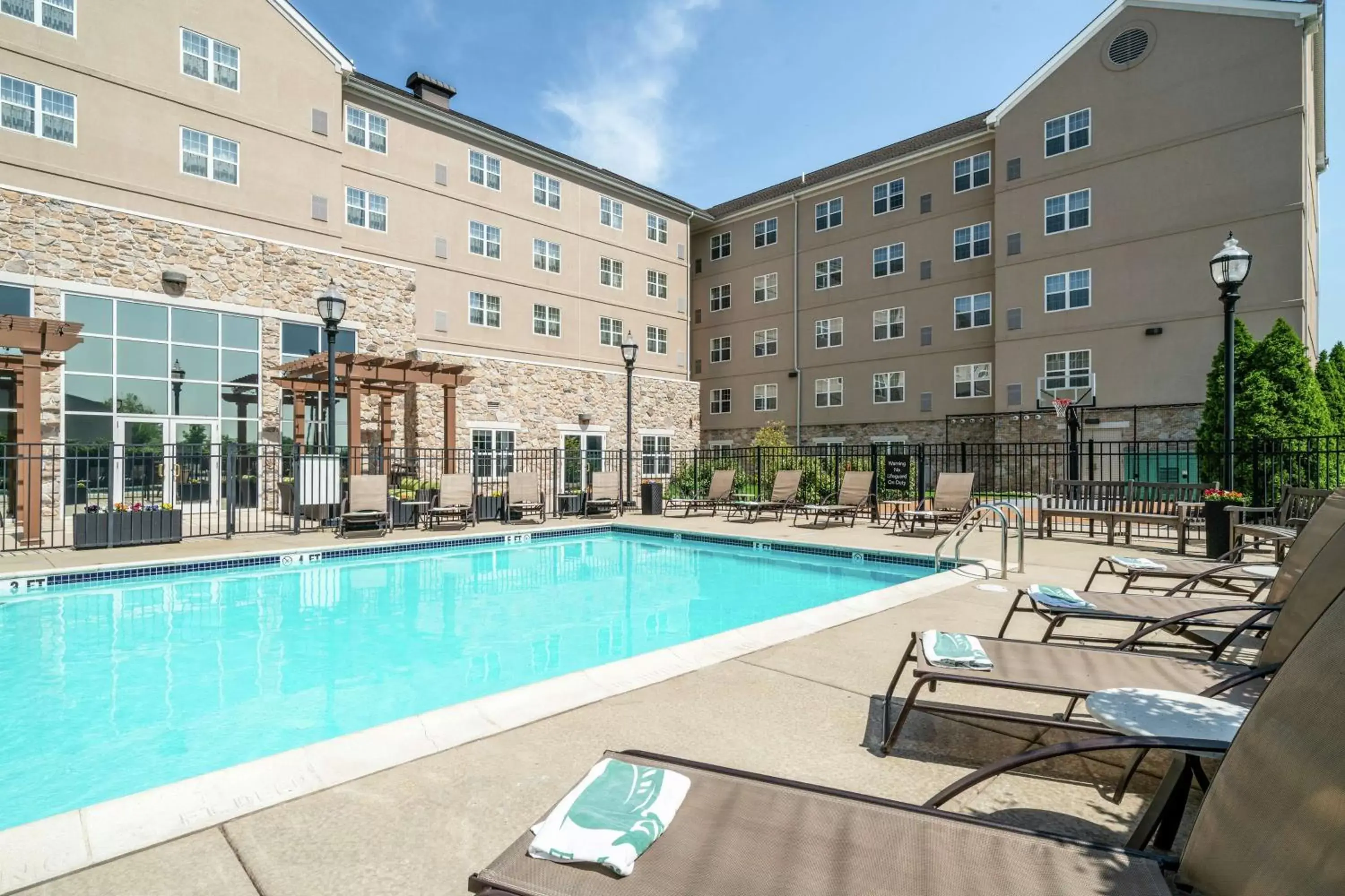 Swimming pool in Homewood Suites by Hilton Philadelphia-Valley Forge Swimming pool in Homewood Suites by Hilton Philadelphia-Valley Forge