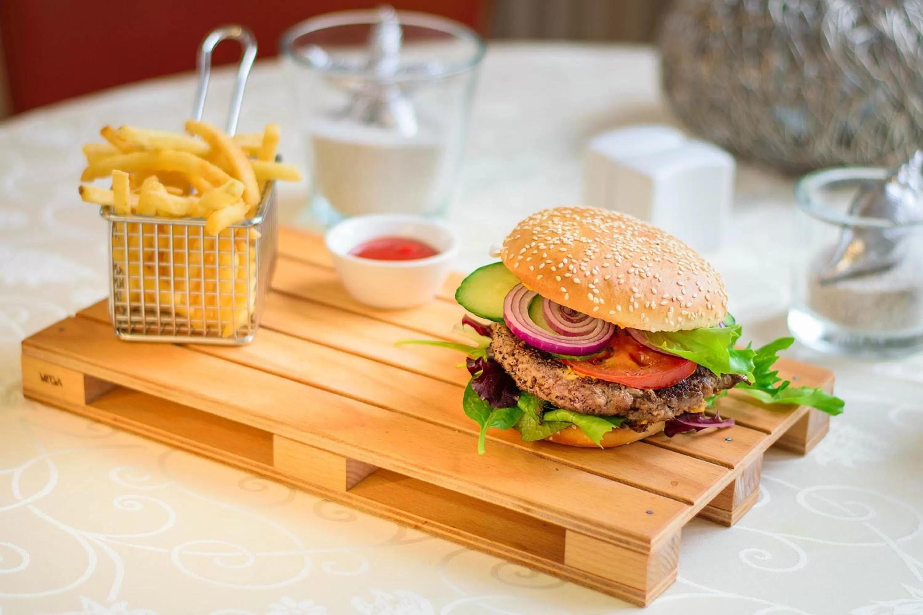 Restaurant/places to eat in YachtHotel Helvetia Spa- und Wellnessdomizil