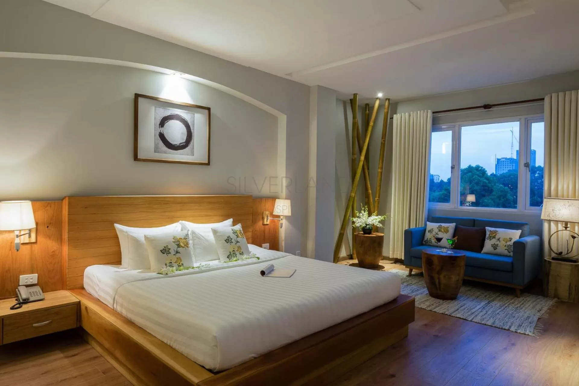 View (from property/room), Bed in Silverland Yen Hotel