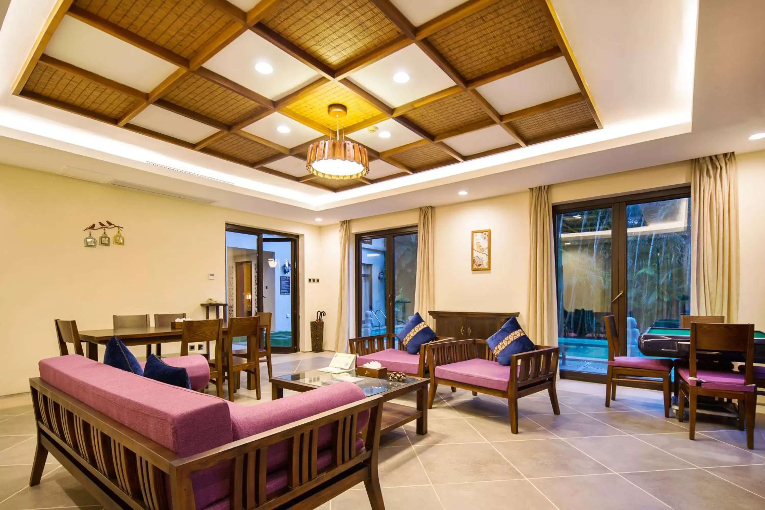 Living room in Sanya Yalong Bay Villas & Spa