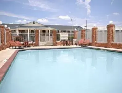 Swimming Pool in Days Inn by Wyndham Paris