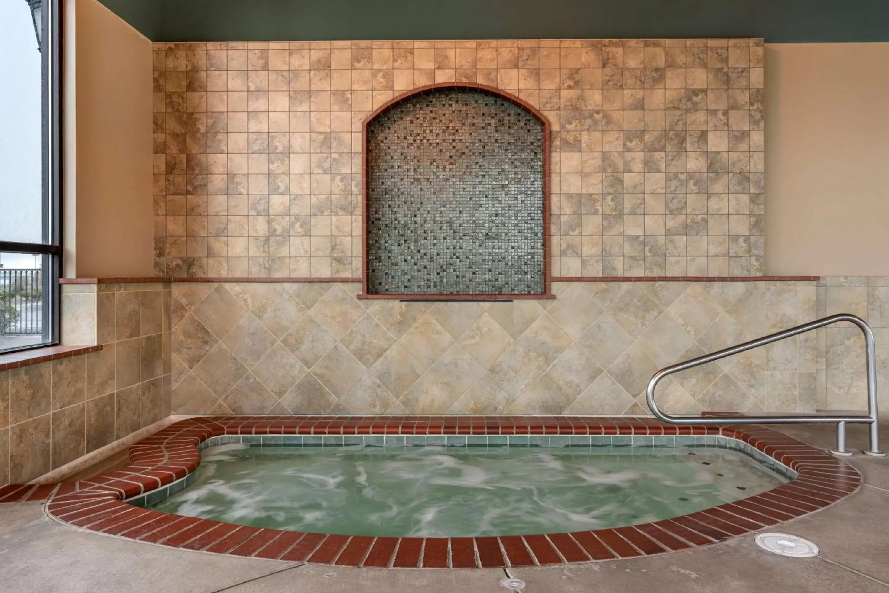 Spa and wellness centre/facilities, Swimming Pool in Best Western Premier Pasco Inn and Suites