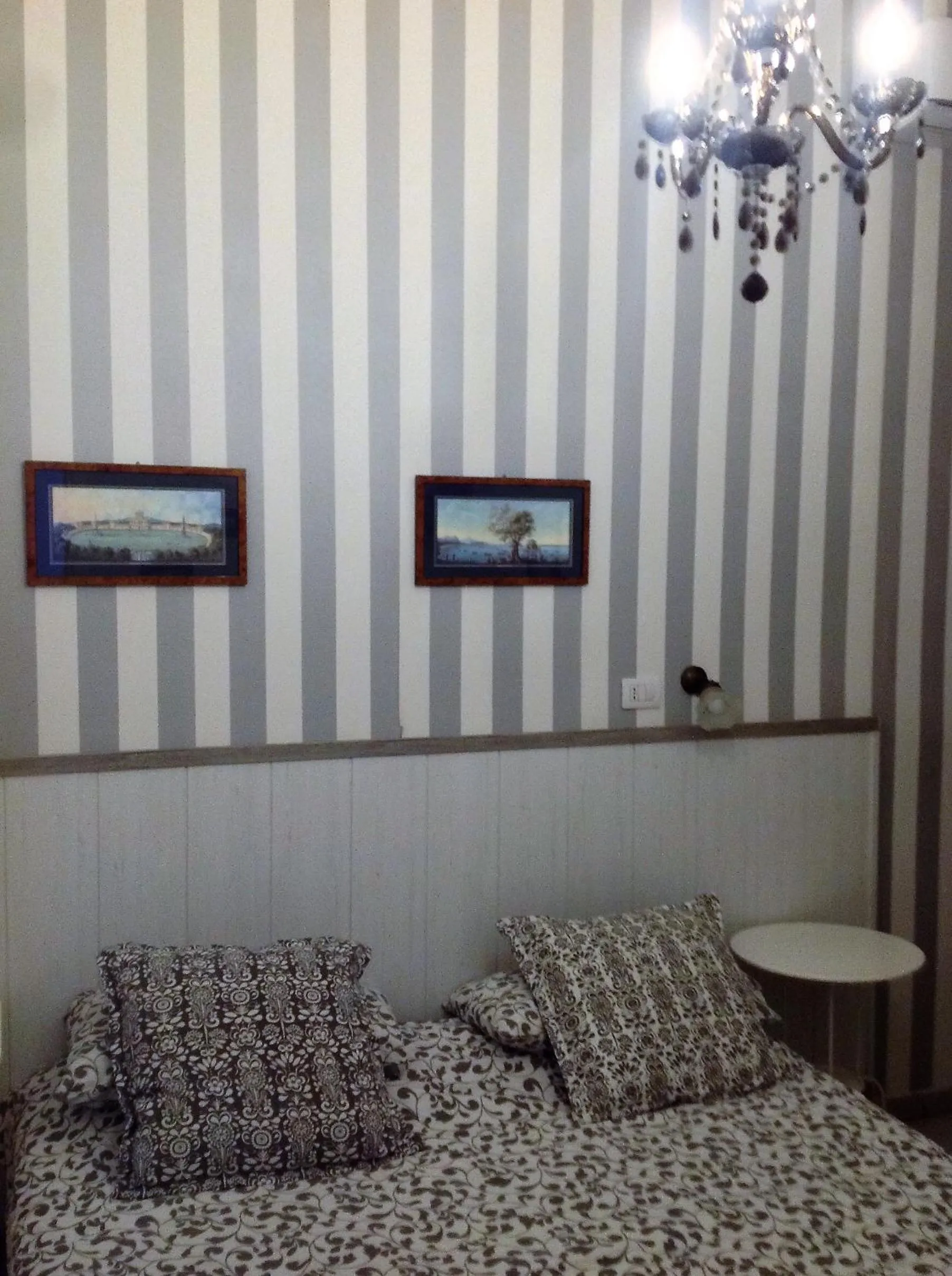 Photo of the whole room, Bed in B&B Dei Decumani