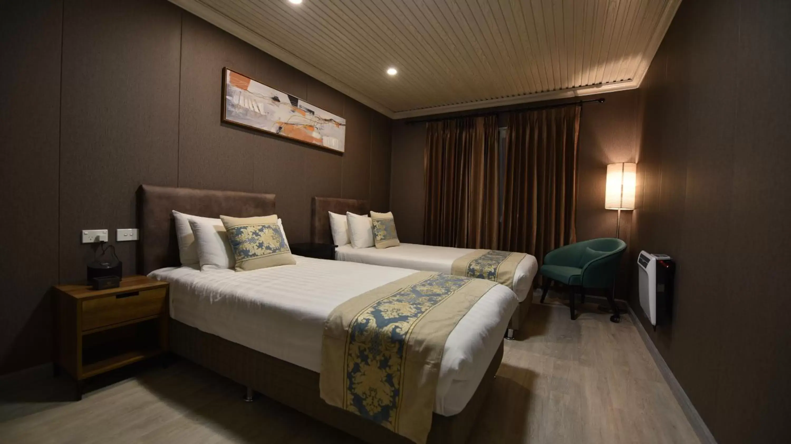 Bed in Regal Residency