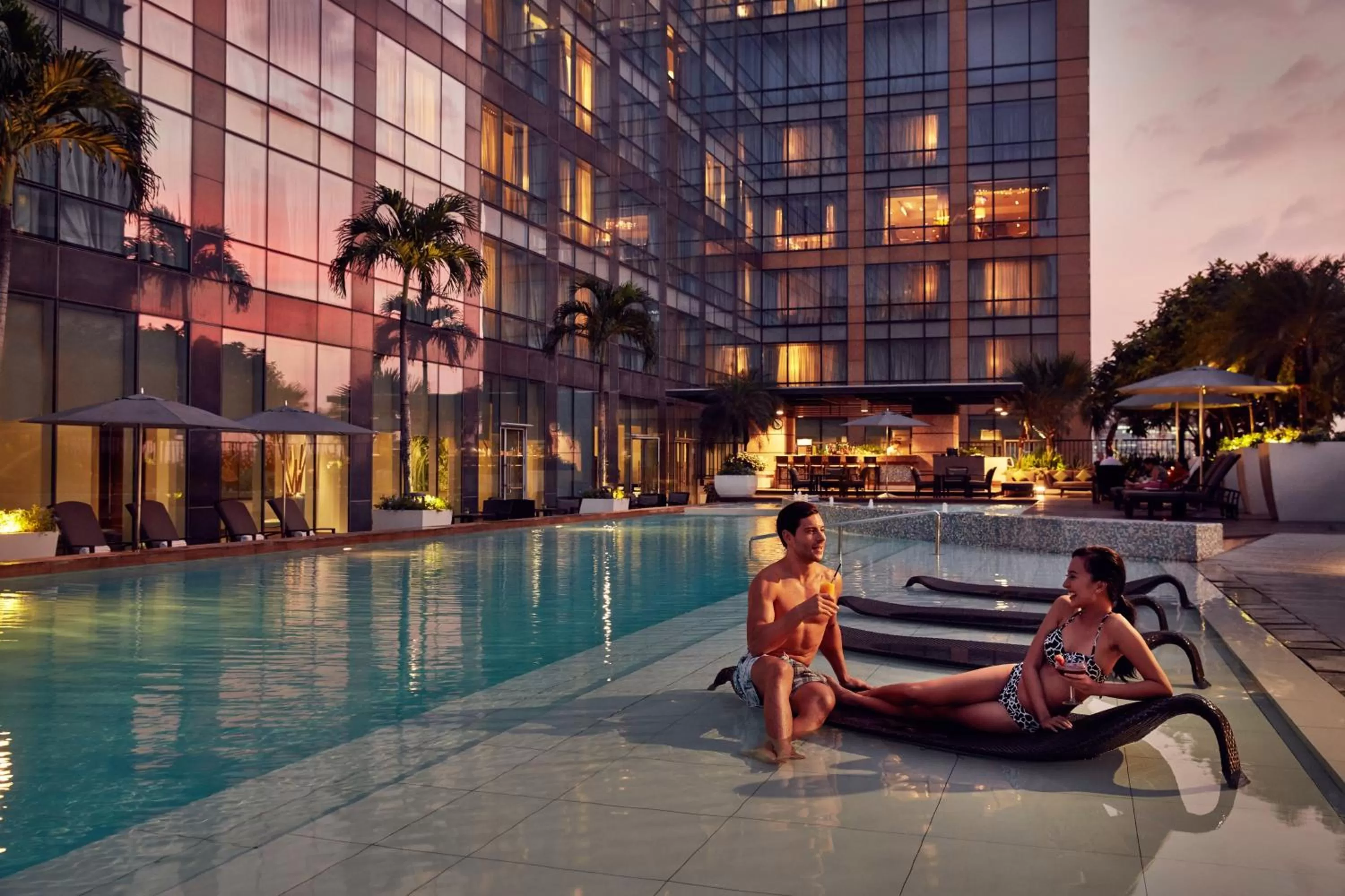 Swimming pool in Fairmont Makati