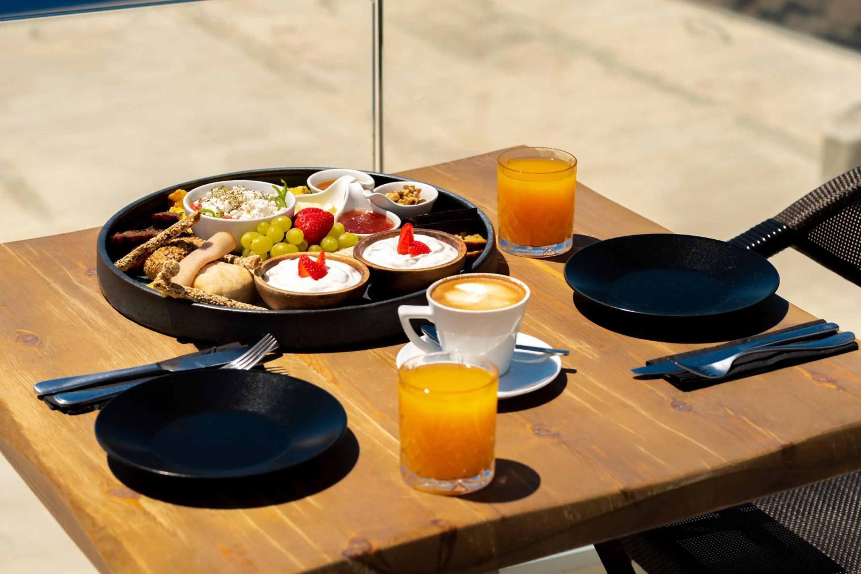 Breakfast in Daydream Luxury Suites