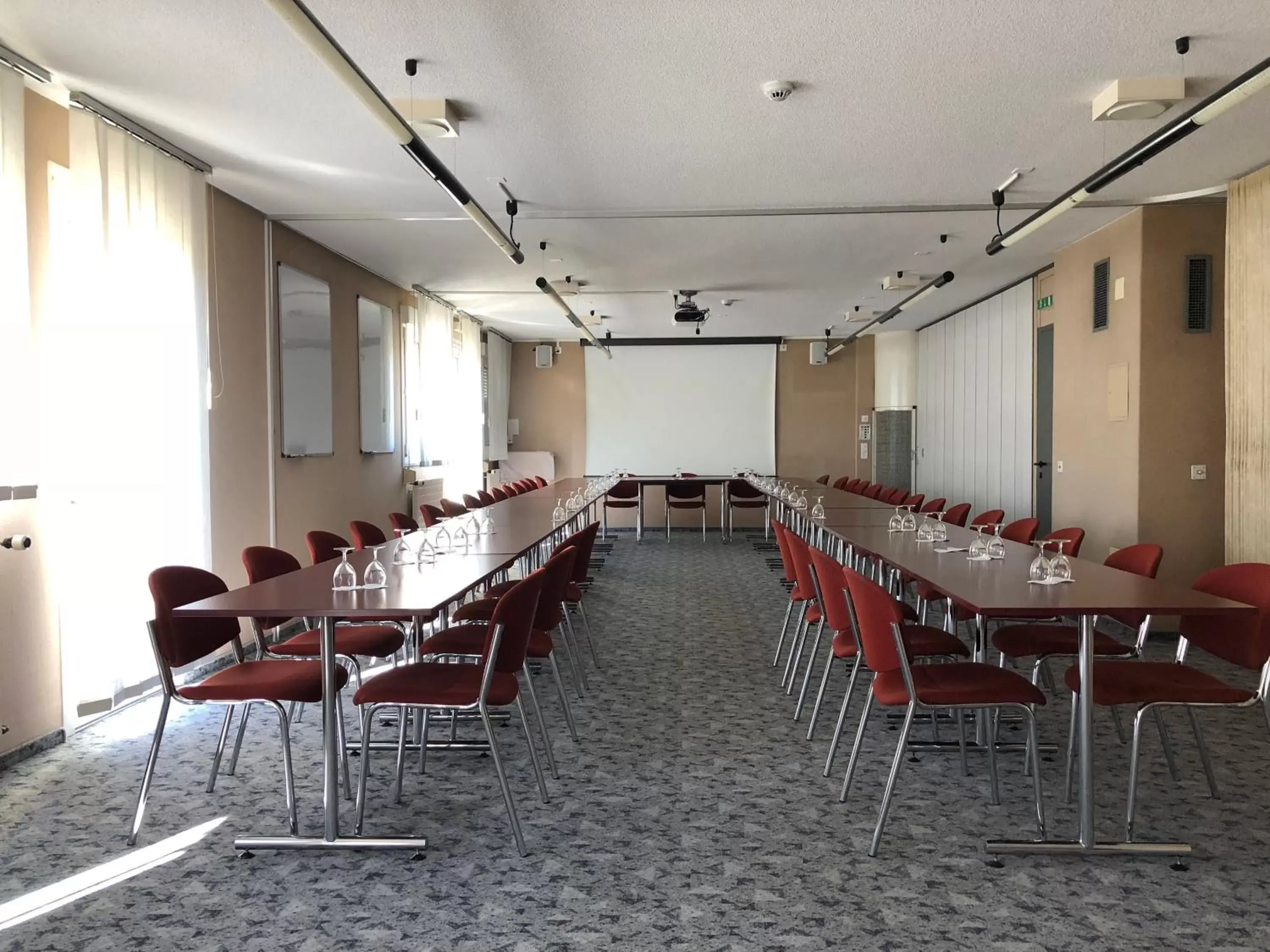 Meeting/conference room in Hôtel des Mosaiques