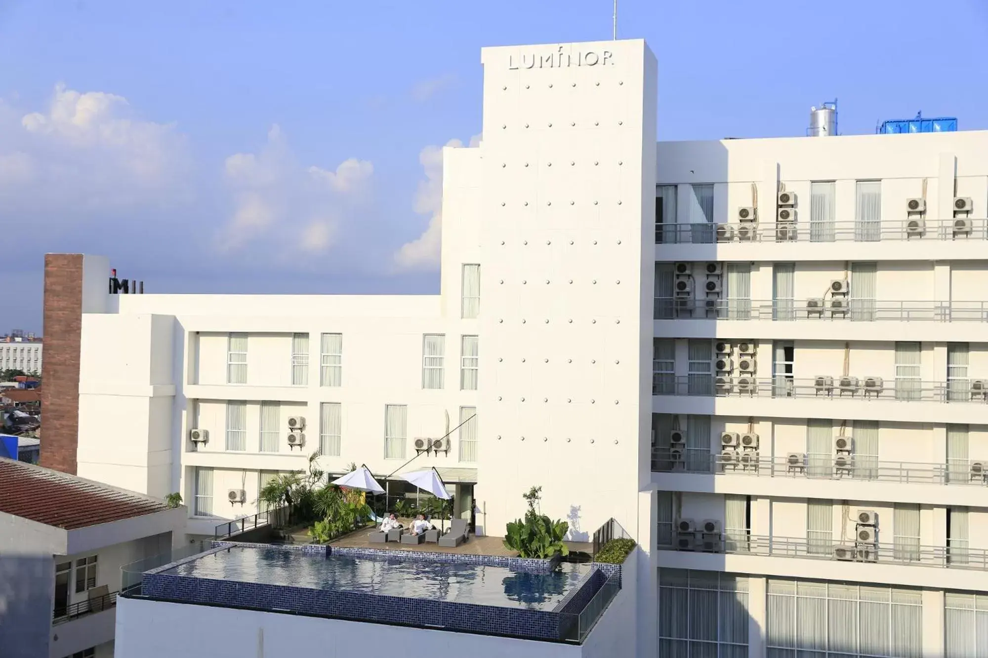 Property building in Luminor Hotel Purwokerto By WH Property building in Luminor Hotel Purwokerto By WH