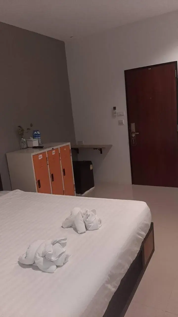 Bed in Thyme Xeriscape Hostel Bed in Thyme Xeriscape Hostel