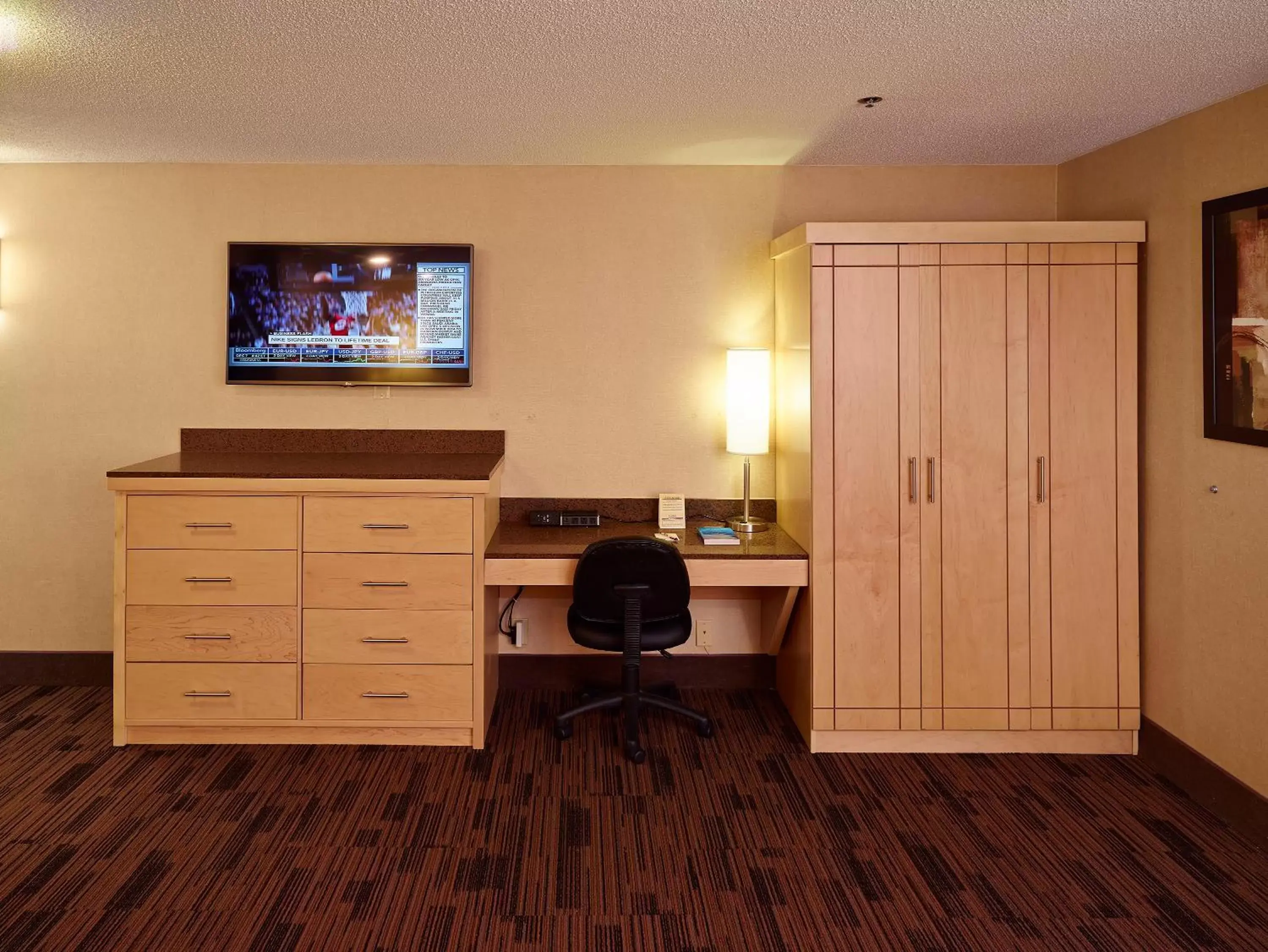 Decorative detail, TV/Entertainment Center in LivINN Hotel Cincinnati North/ Sharonville