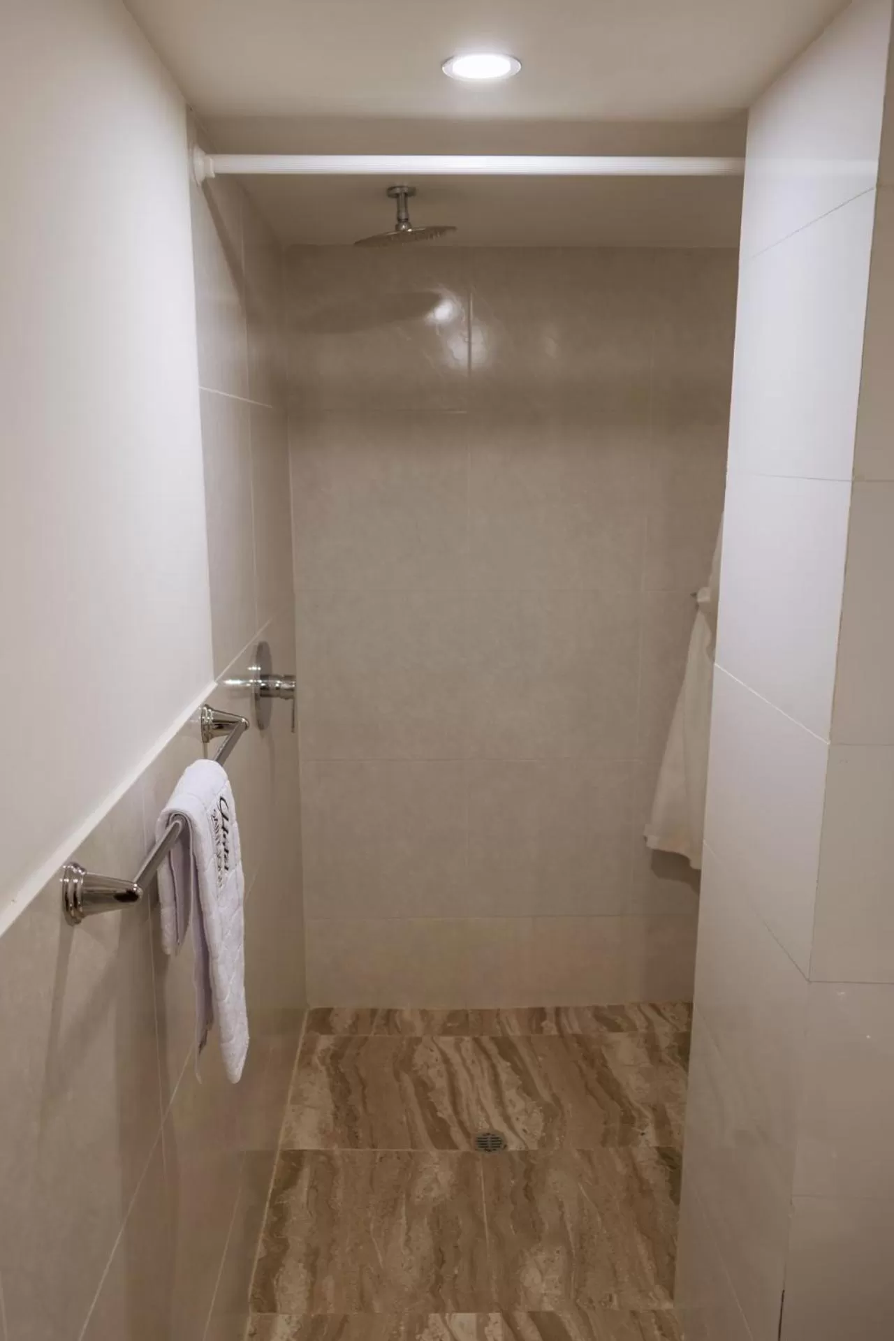 Shower in Hotel Saint John