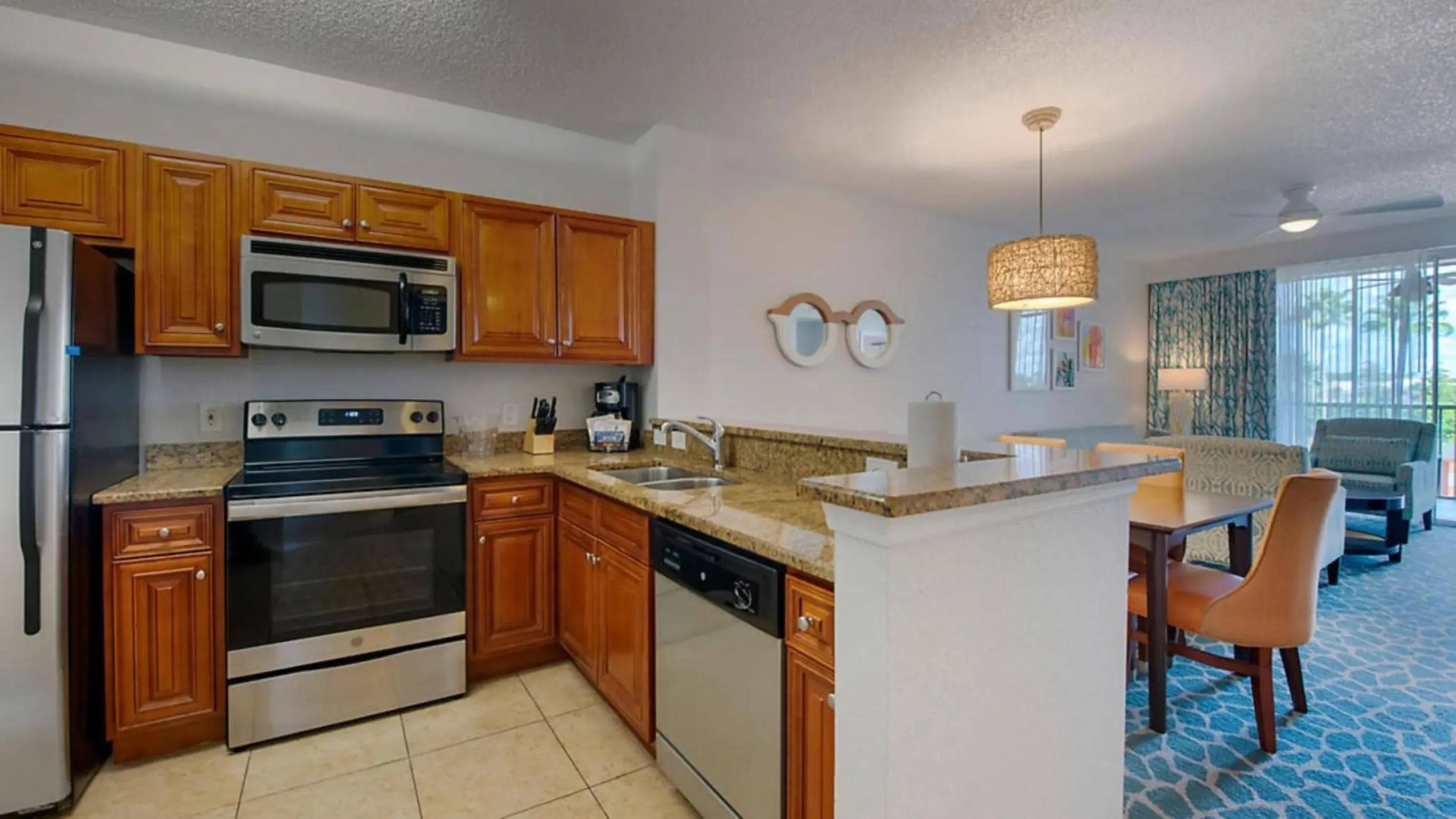 Kitchen or kitchenette, Kitchen/Kitchenette in Bluegreen Vacations Orlando's Sunshine Resort