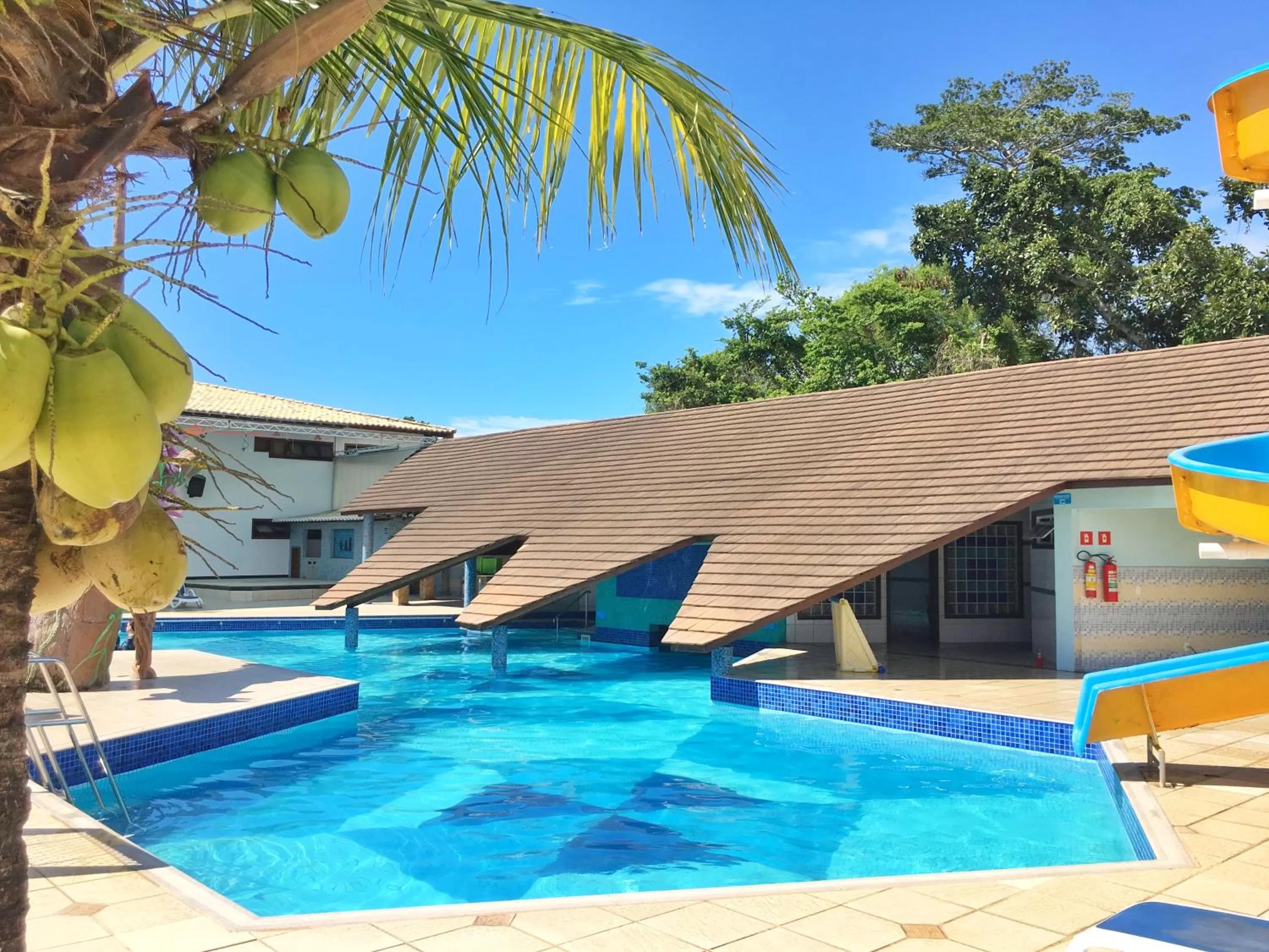 Swimming pool in Brisa da Praia Park Hotel
