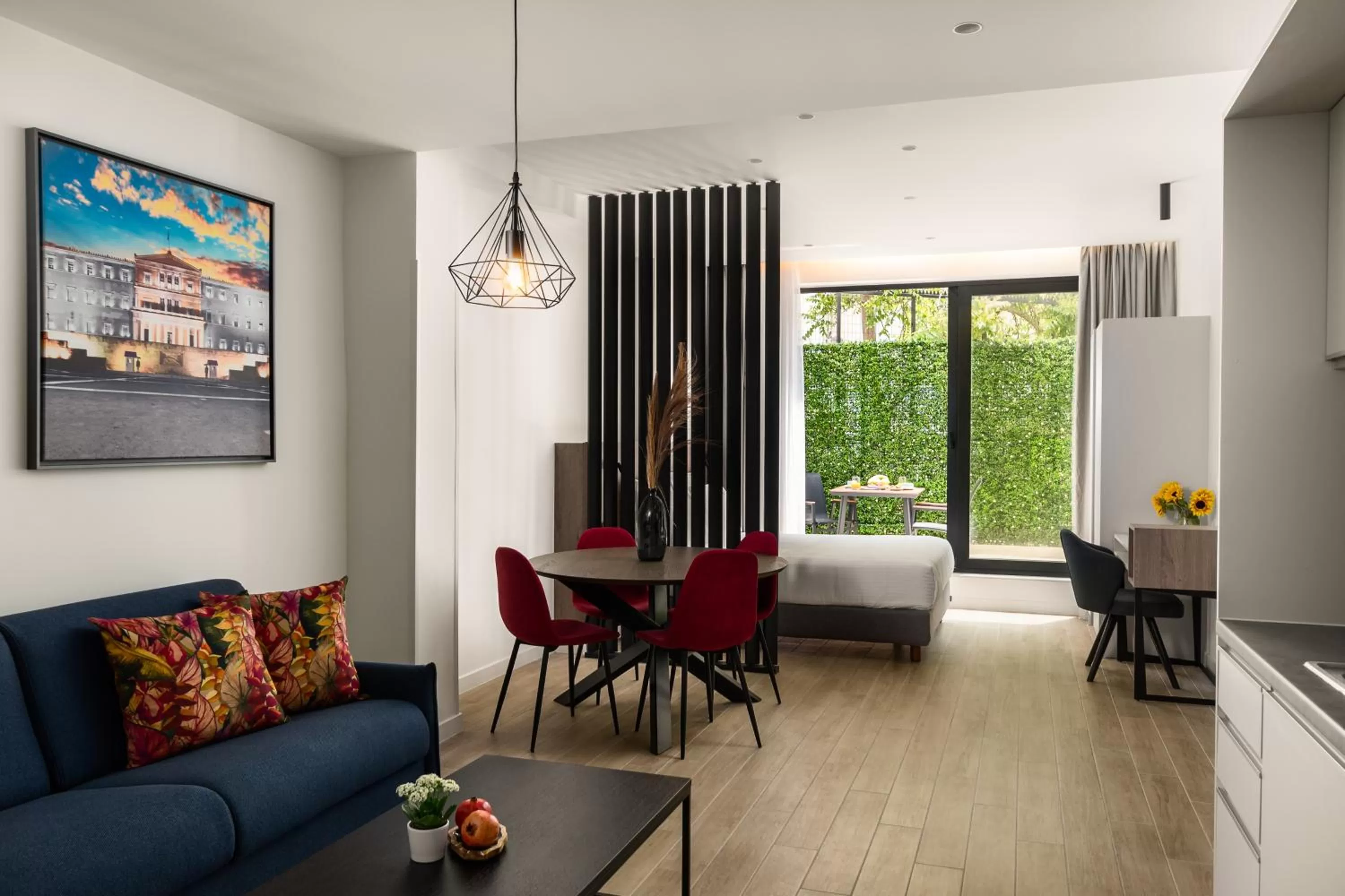 Photo of the whole room, Bed in Hestia - Averof 7