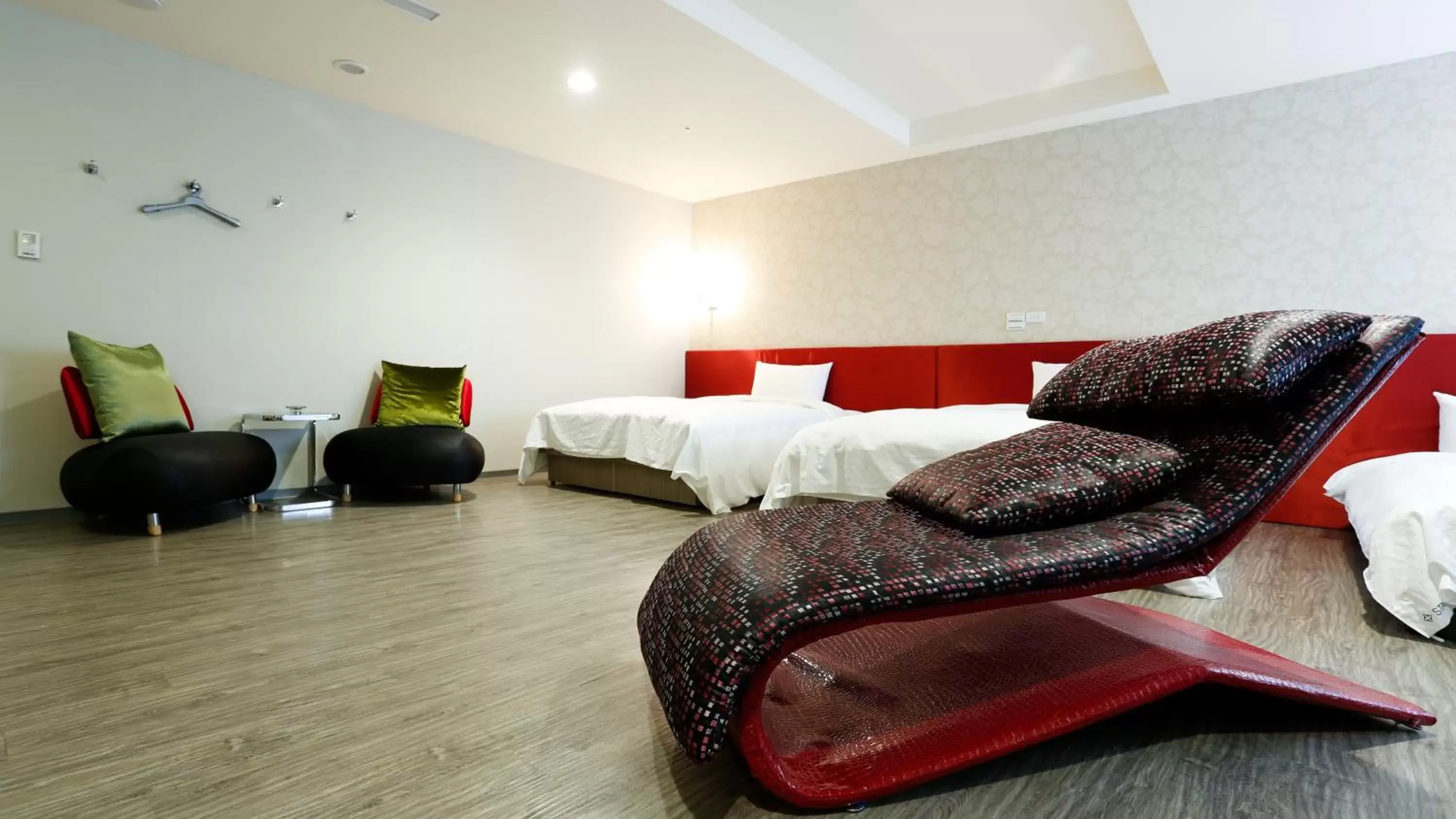 Bedroom, Bed in Walker Hotel - Zhengyi