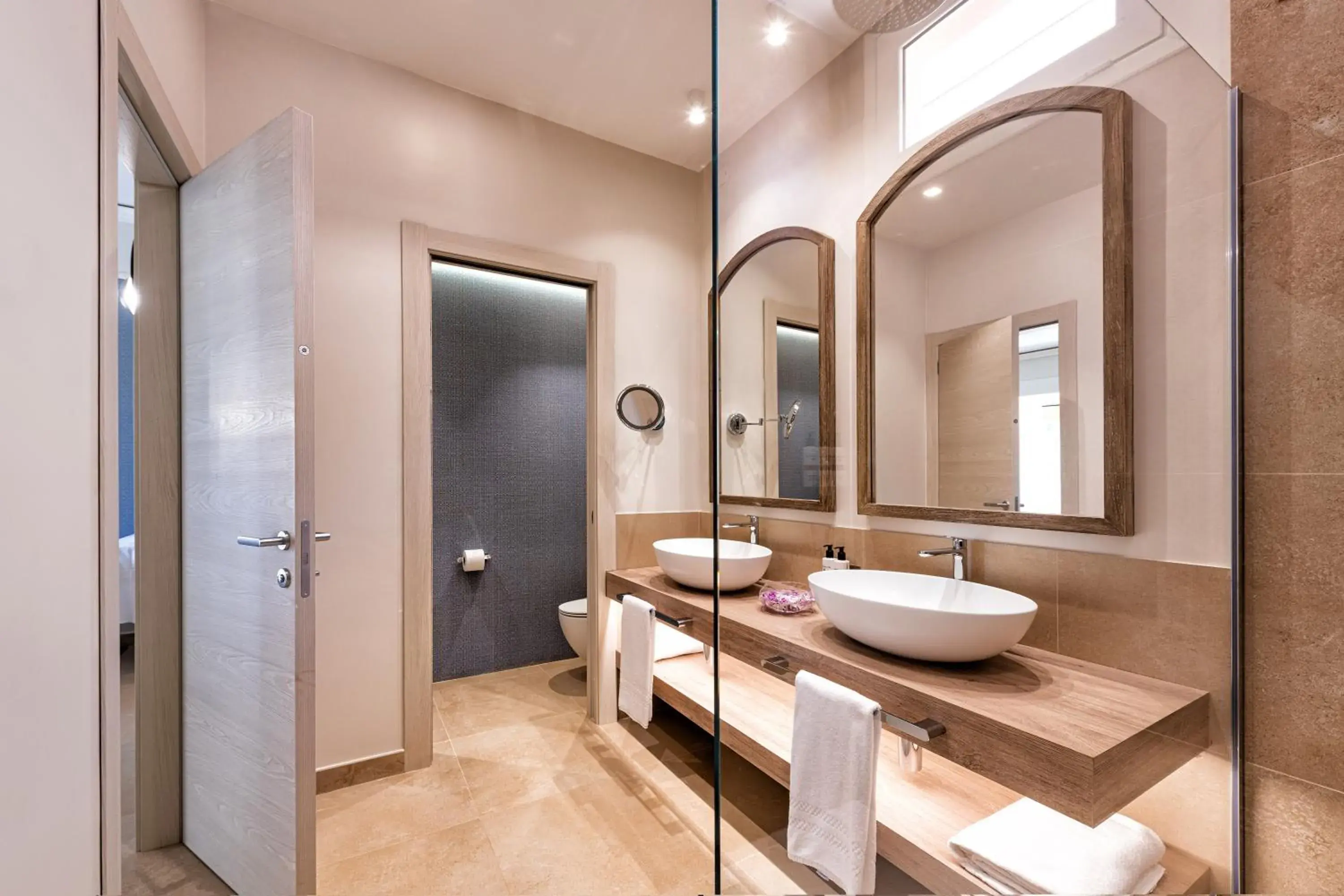 Shower, Bathroom in Pullman Timi Ama Sardegna