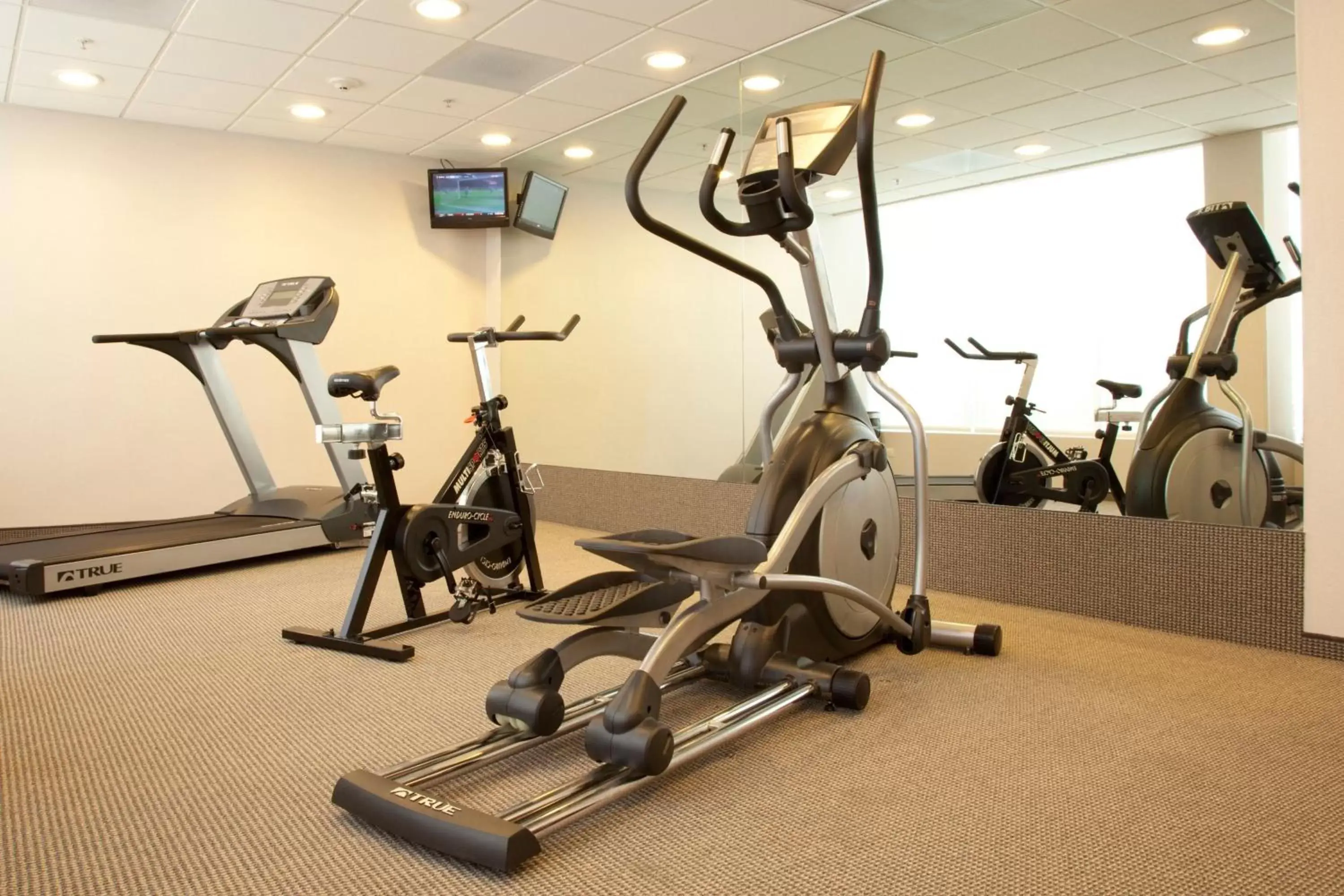 Fitness centre/facilities, Fitness Center/Facilities in City Express by Marriott Suites Toluca