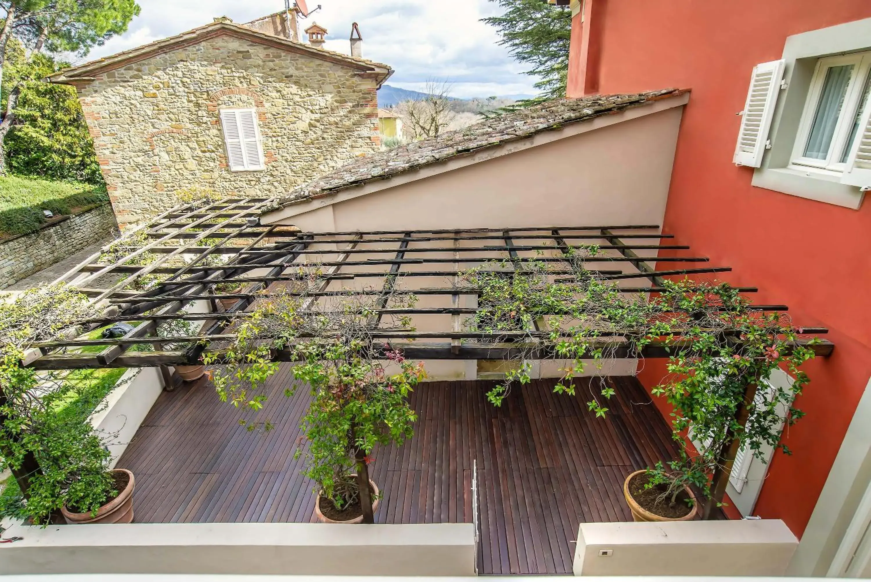 Balcony/Terrace, Property Building in Villa Cassia di Baccano