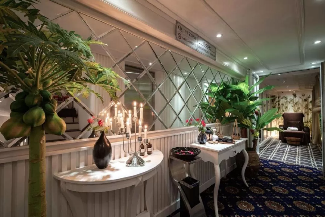 Massage, Restaurant/Places to Eat in Victor Metropolis Hanoi Hotel & Rooftop Bar