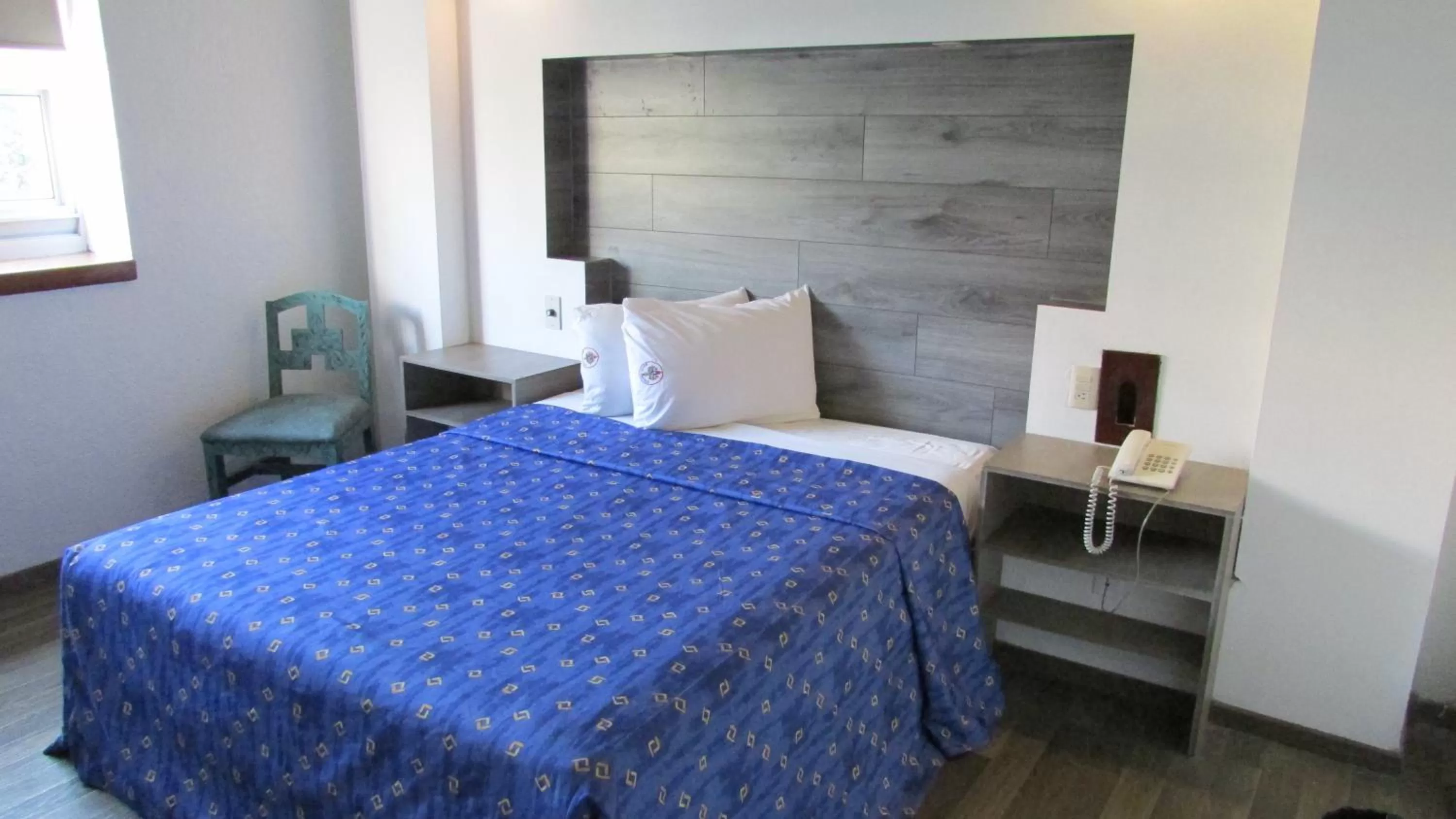 Photo of the whole room, Bed in Hotel Mina