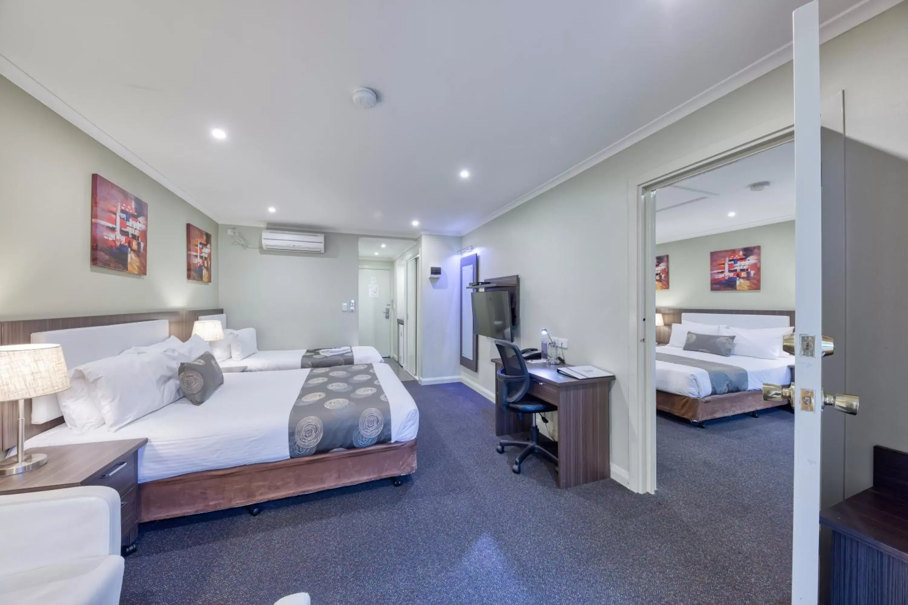 Photo of the whole room in Best Western Melbourne Airport