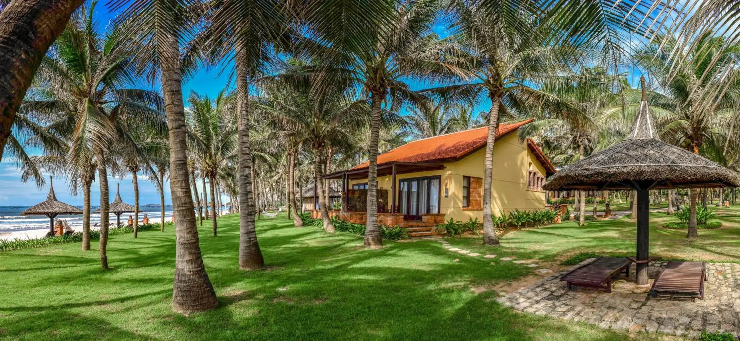 Sea view, Property Building in Pandanus Resort